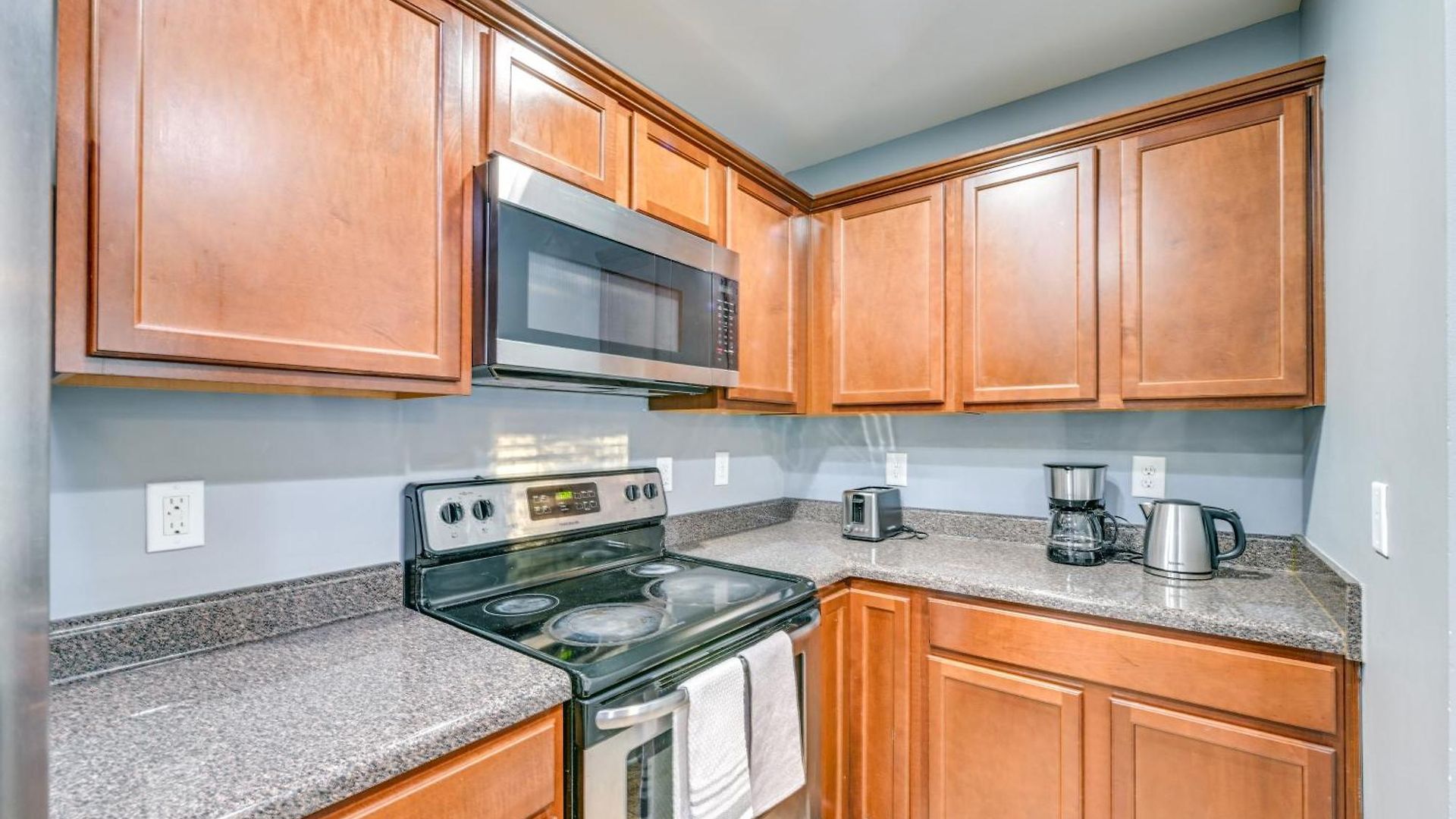 Pet-friendly Just Outside Downtown Charlotte! *