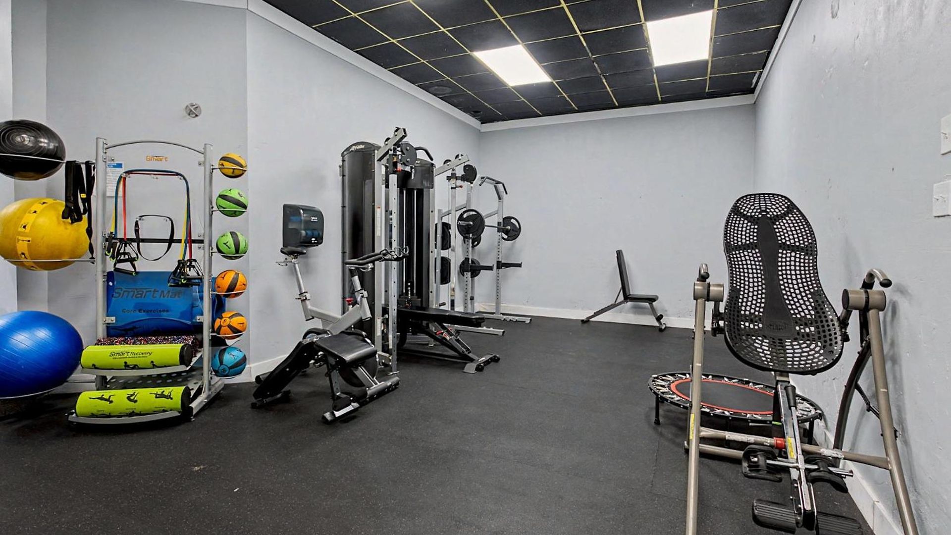 Aparthotel Lux Mins To Atrium Health And Downtown Airport Charlotte