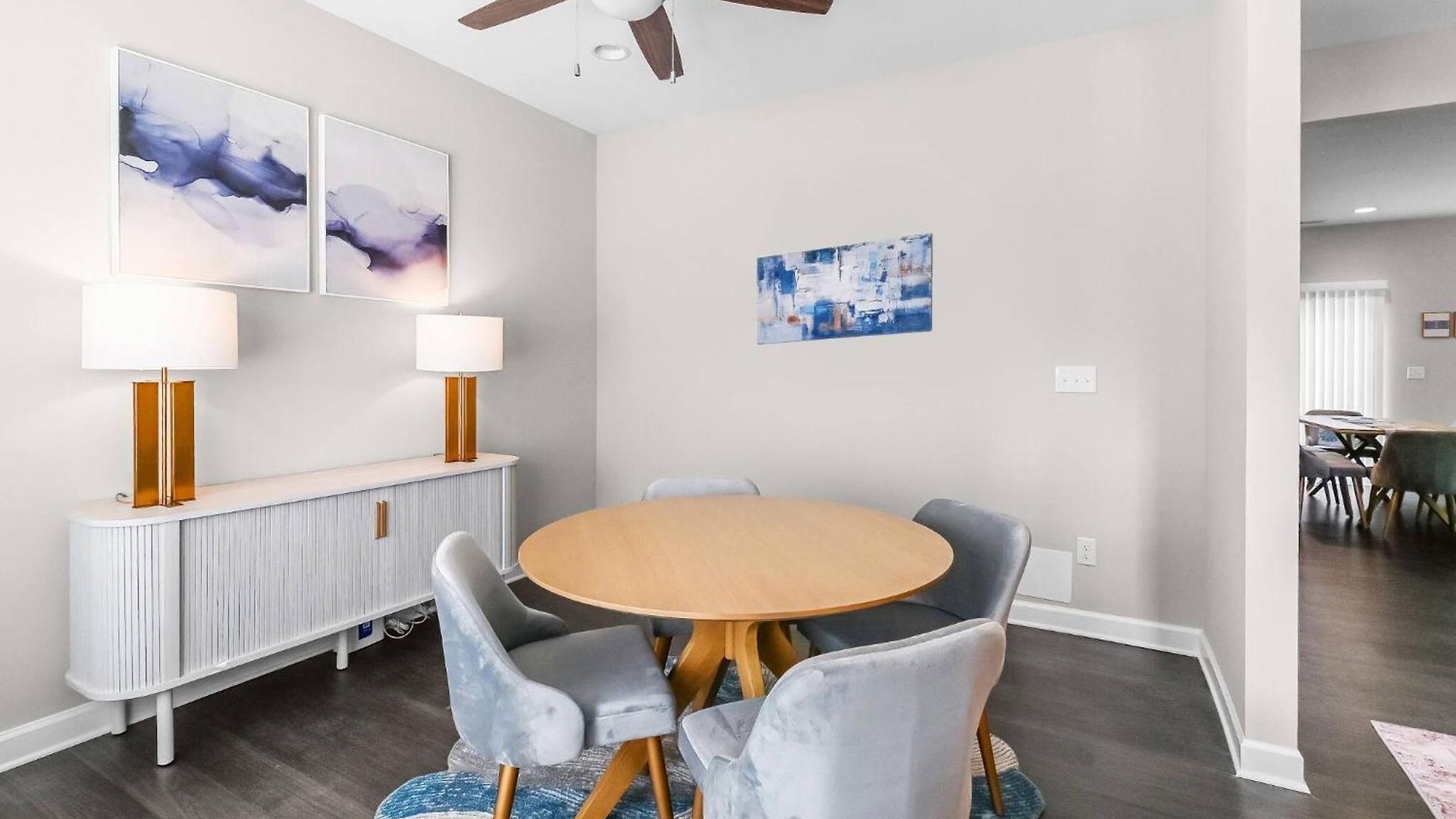 Spacious 3-bedroom With Workspace Near Uptown & Airport