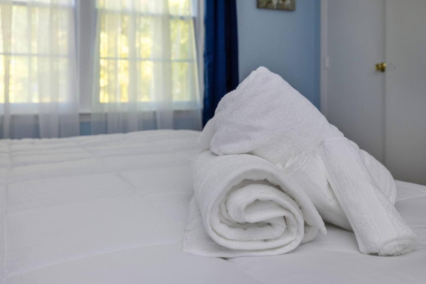 New! Special Intro Rates! Lovely 2 Bedroom Holiday home