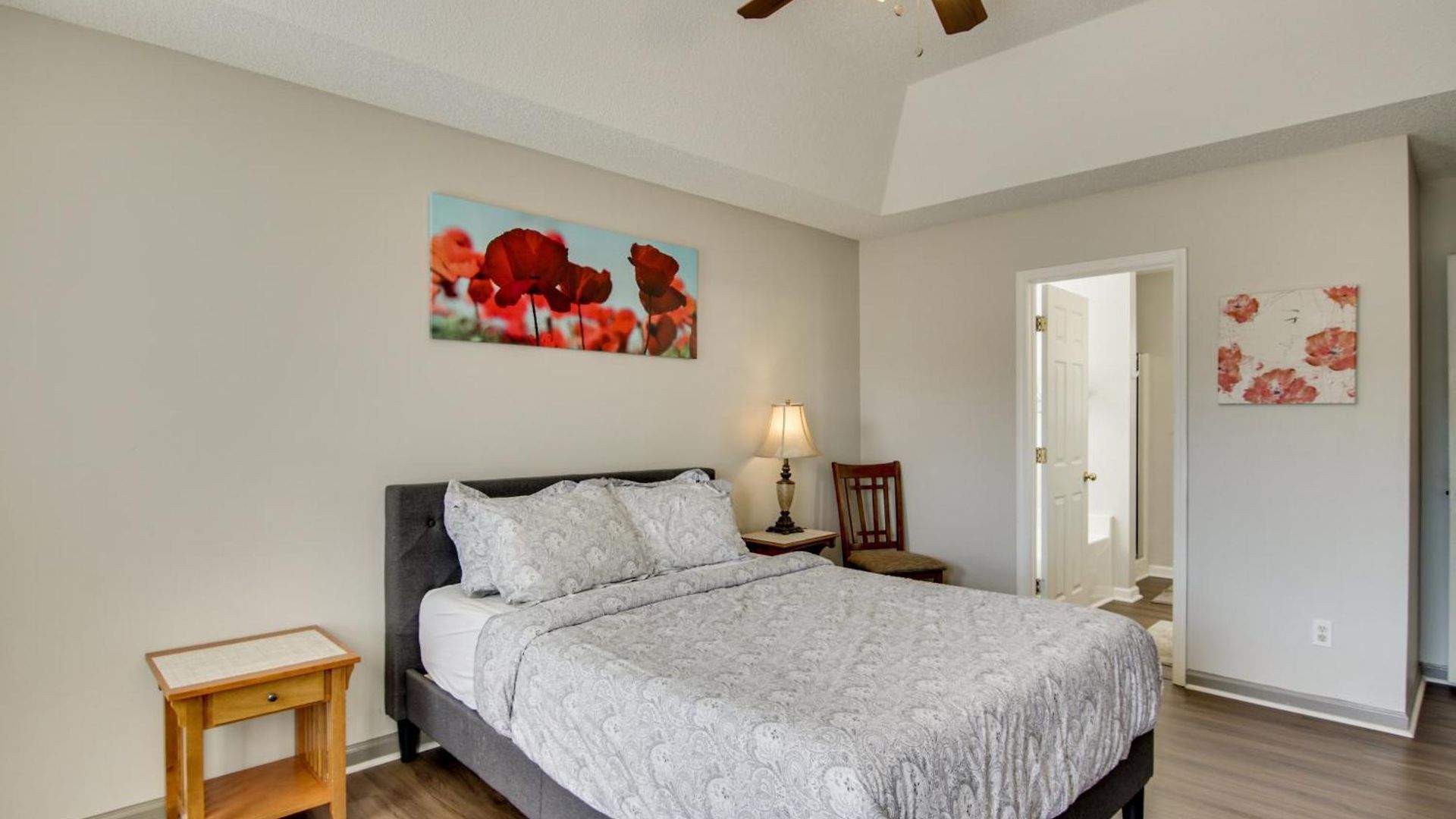 Holiday home Quiet Oasis In Charlotte! Near Uncc Campus