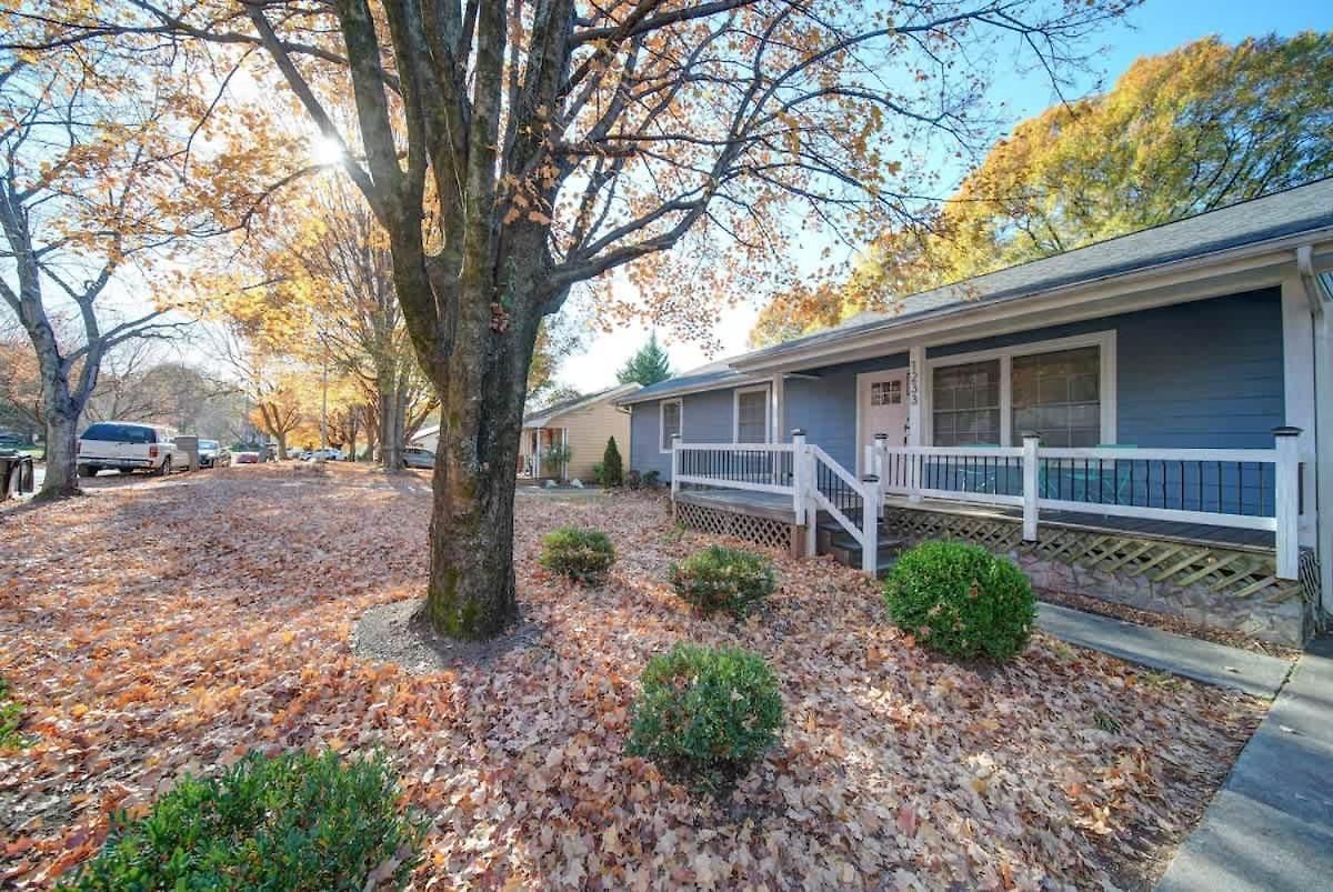 Holiday home Stylish 4br - Modern & Bright Interior Charlotte