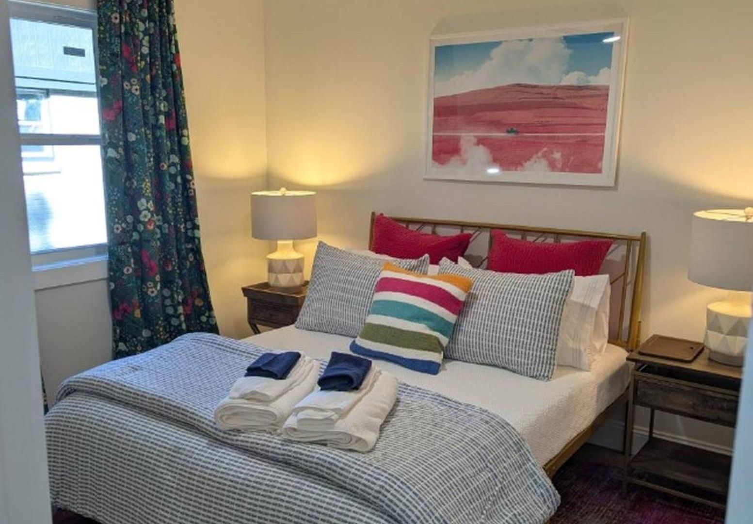 New Shamrock Stunner | King Bed, Pet Friendly *