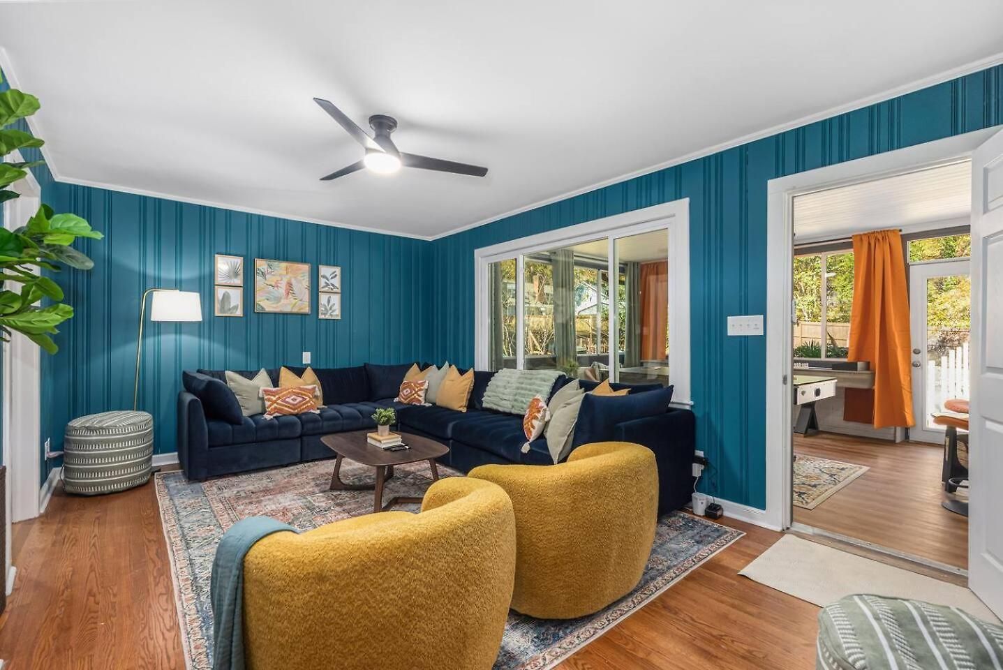 Pool Oasis With Hot Tub, Pickleball Court And Games Near Uptown Holiday home Charlotte