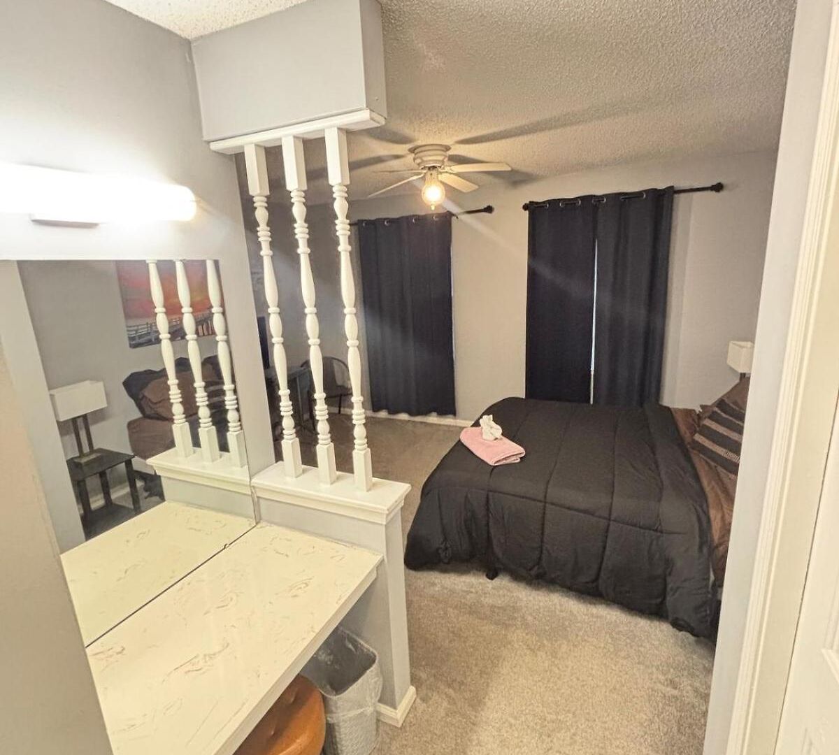 Cozy Retreat With Led And Balcony Holiday home Charlotte