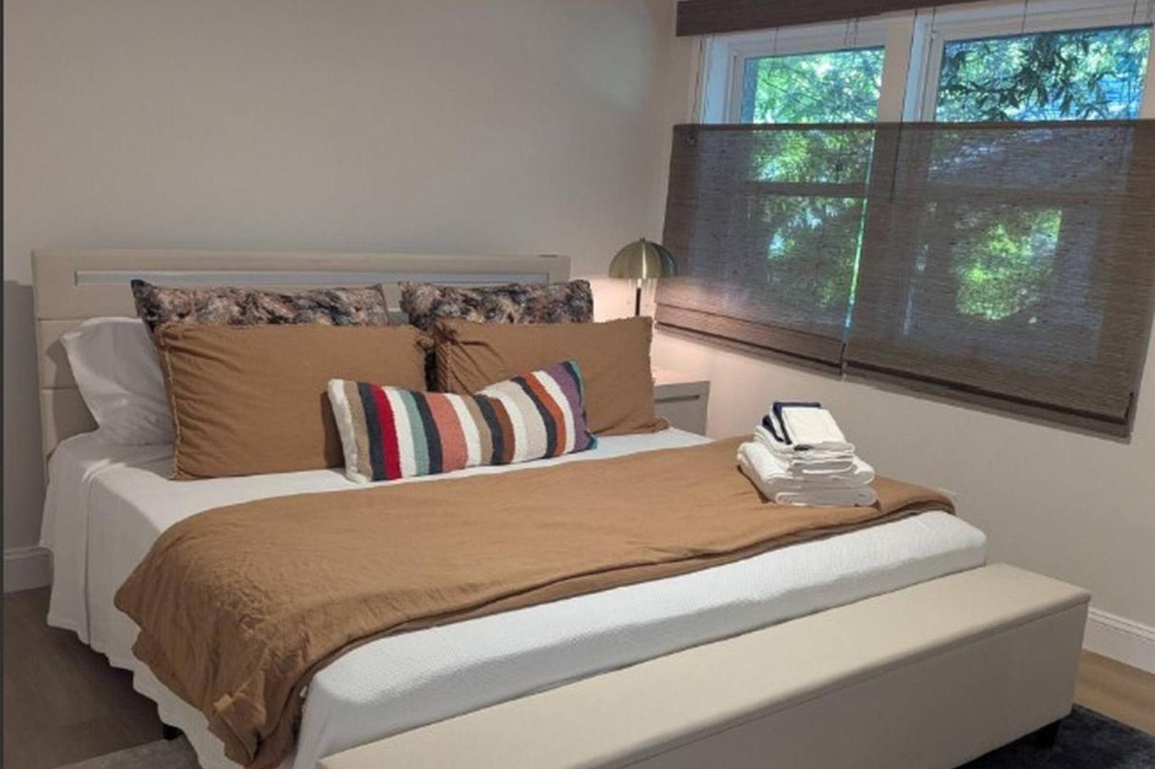 *now Available!* Renovated Plaza Shamrock Duplex