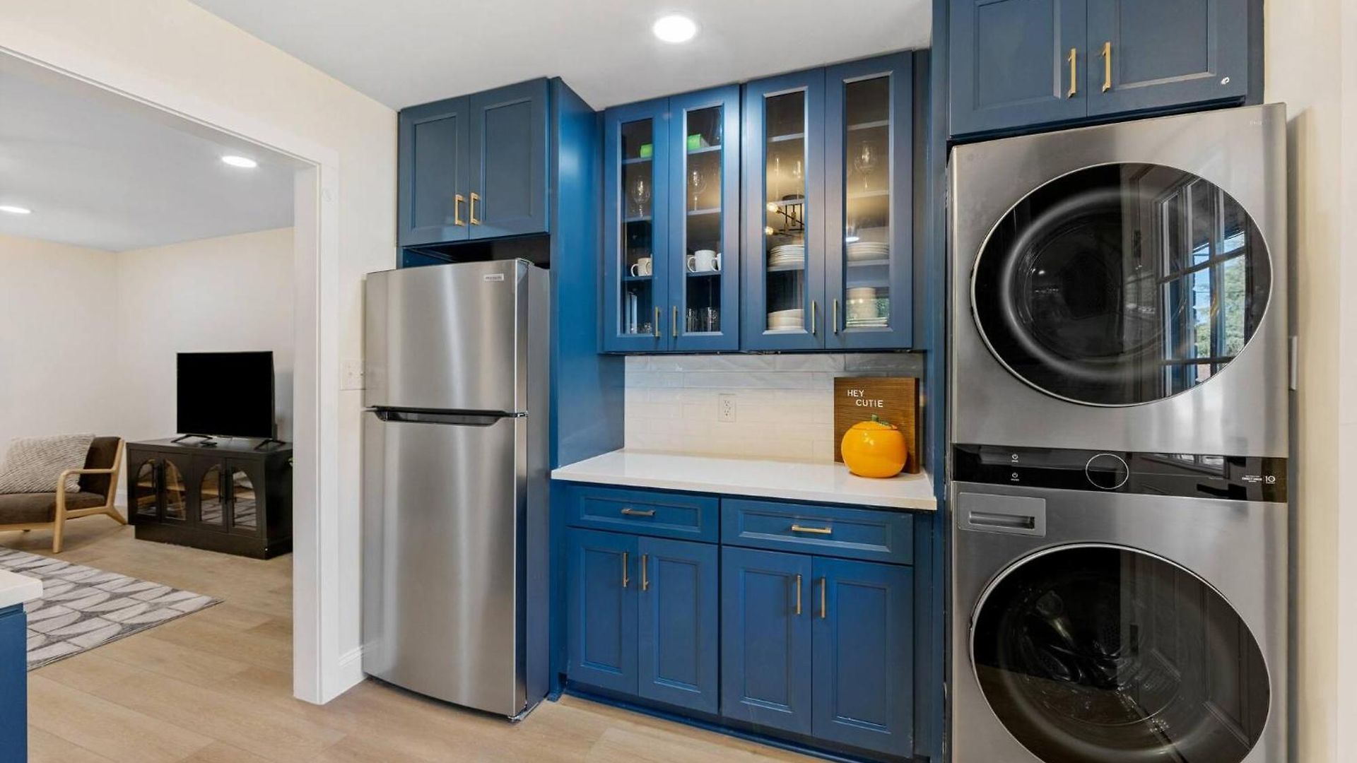 *now Available!* Renovated Plaza Shamrock Duplex