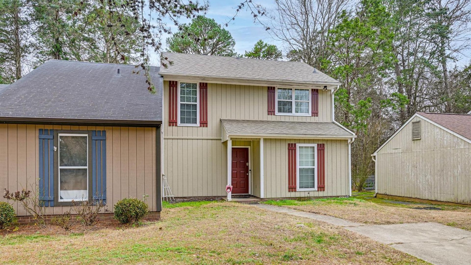 Cozy Family Retreat! In Suburbs