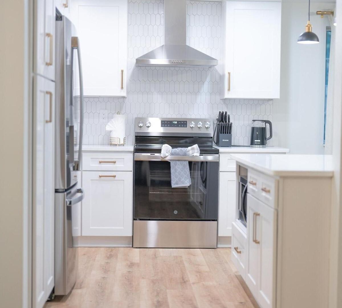 Ballantyne 3br House, Privateyard, Work Desk & 1 Gig Wi-fi Holiday home *