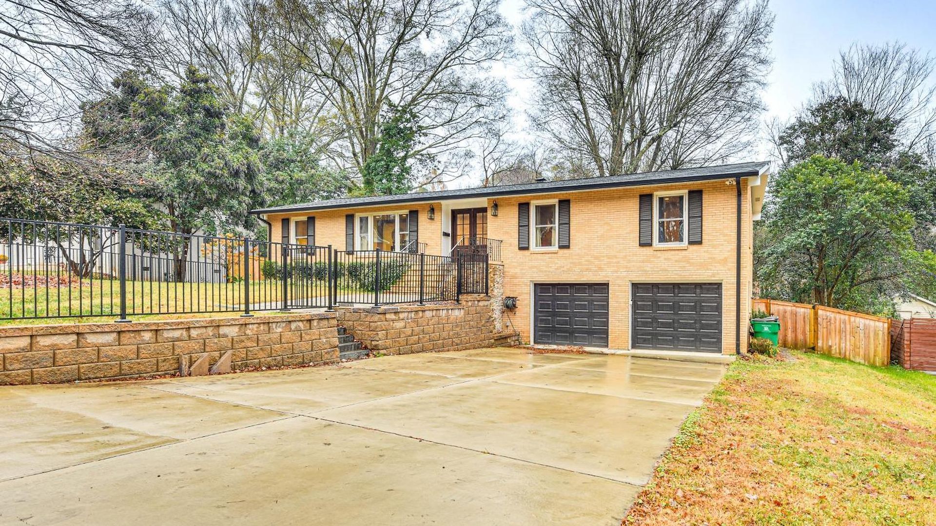 Dog-friendly Yard, 5 Mi To Uptown: Holiday home
