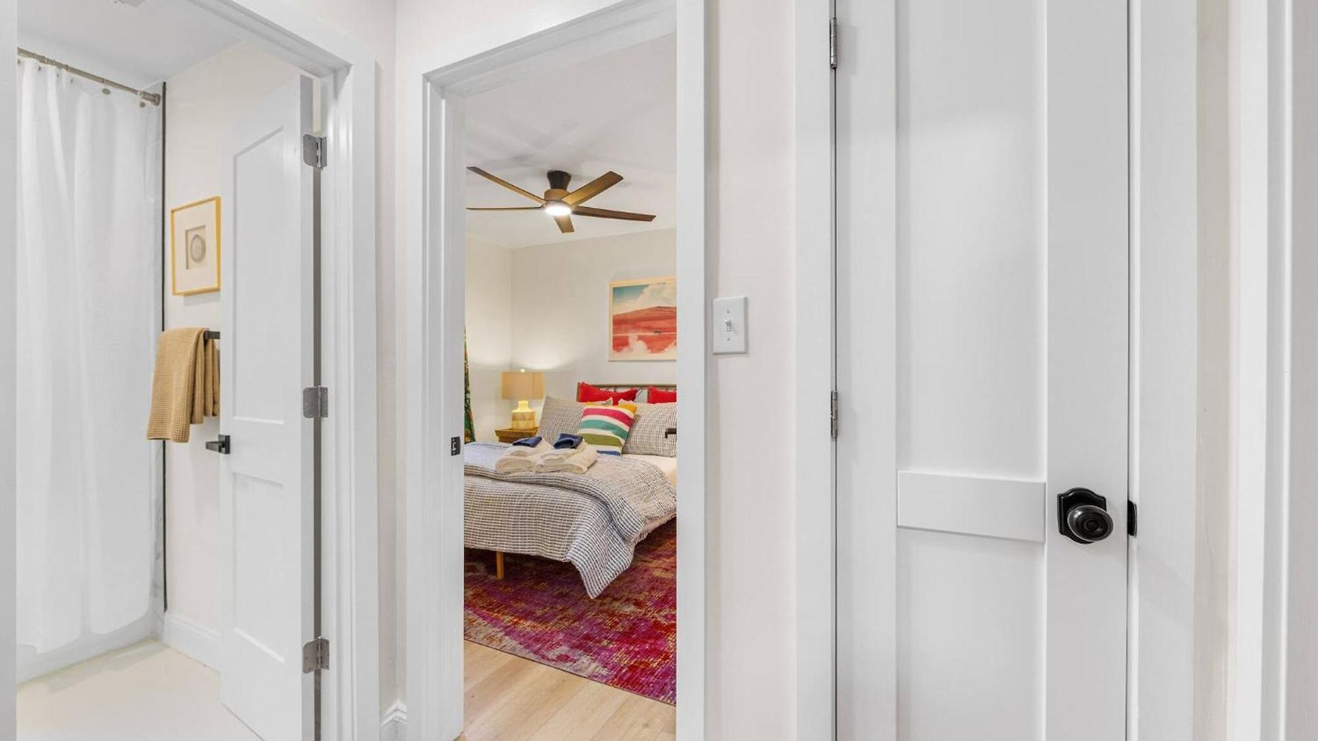 New Shamrock Stunner | King Bed, Pet Friendly Holiday home *