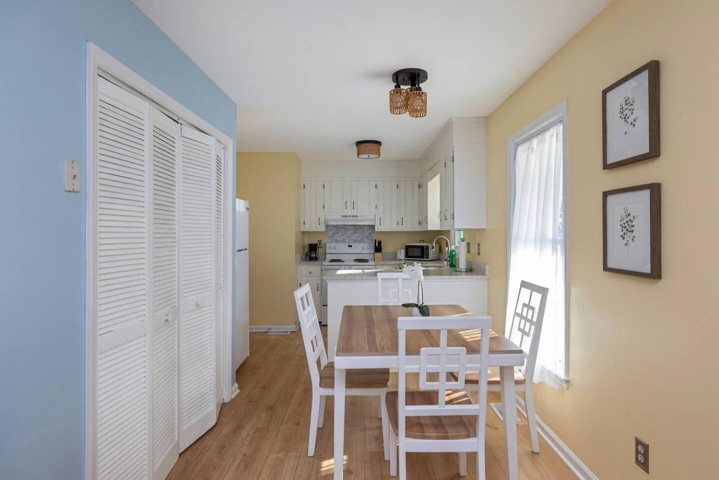 New! Special Intro Rates! Lovely 2 Bedroom *