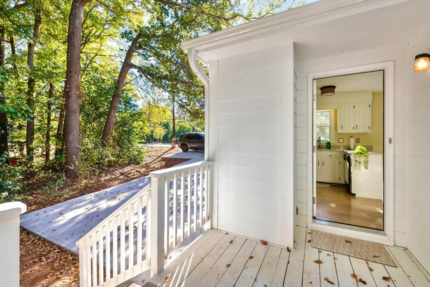 New! Special Intro Rates! Lovely 2 Bedroom Holiday home