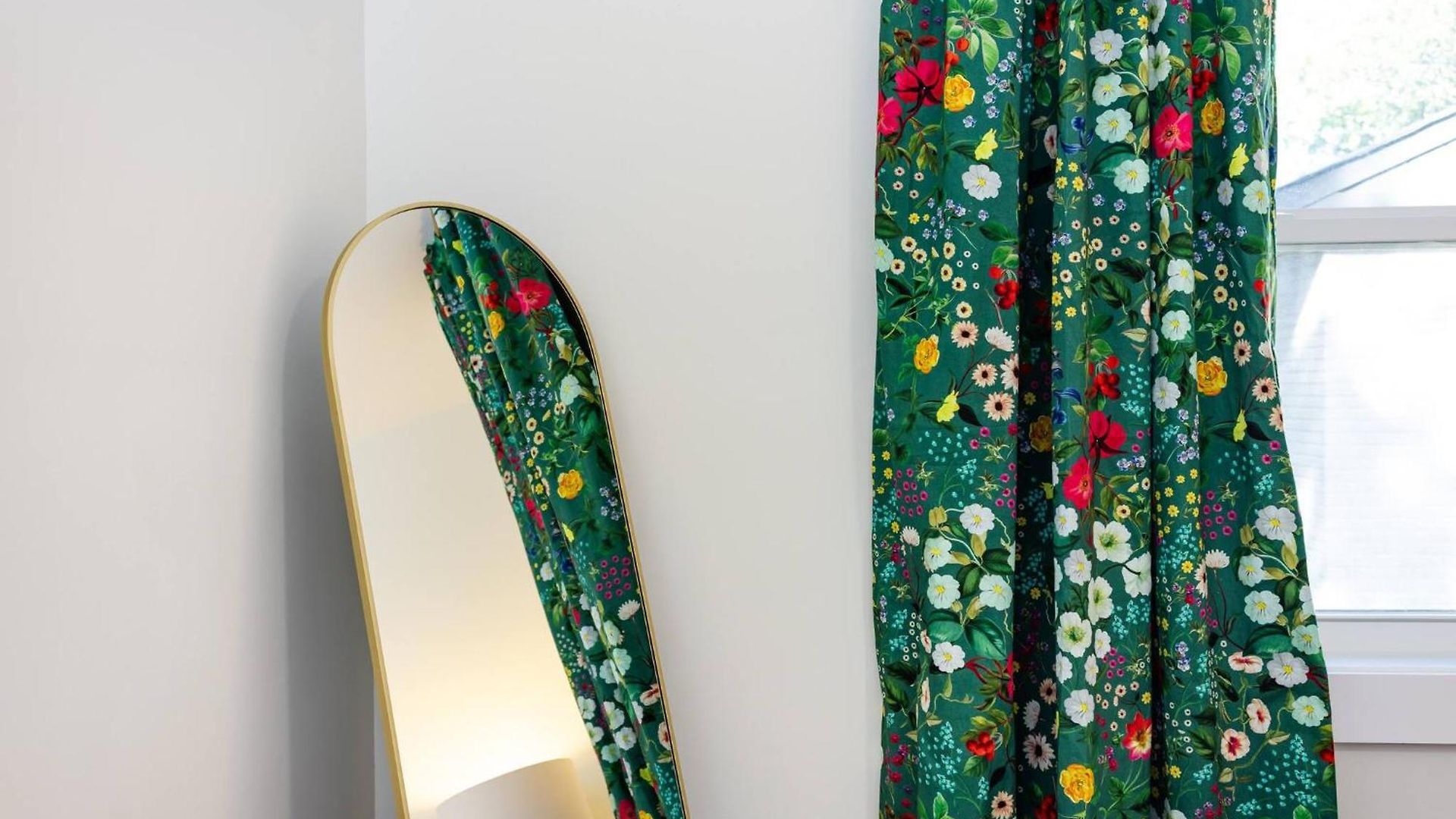 New Shamrock Stunner | King Bed, Pet Friendly Charlotte