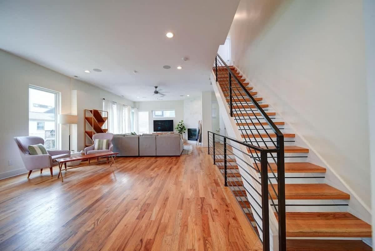 Luxe Townhome Rooftop Hot Tub Parking Holiday home Charlotte