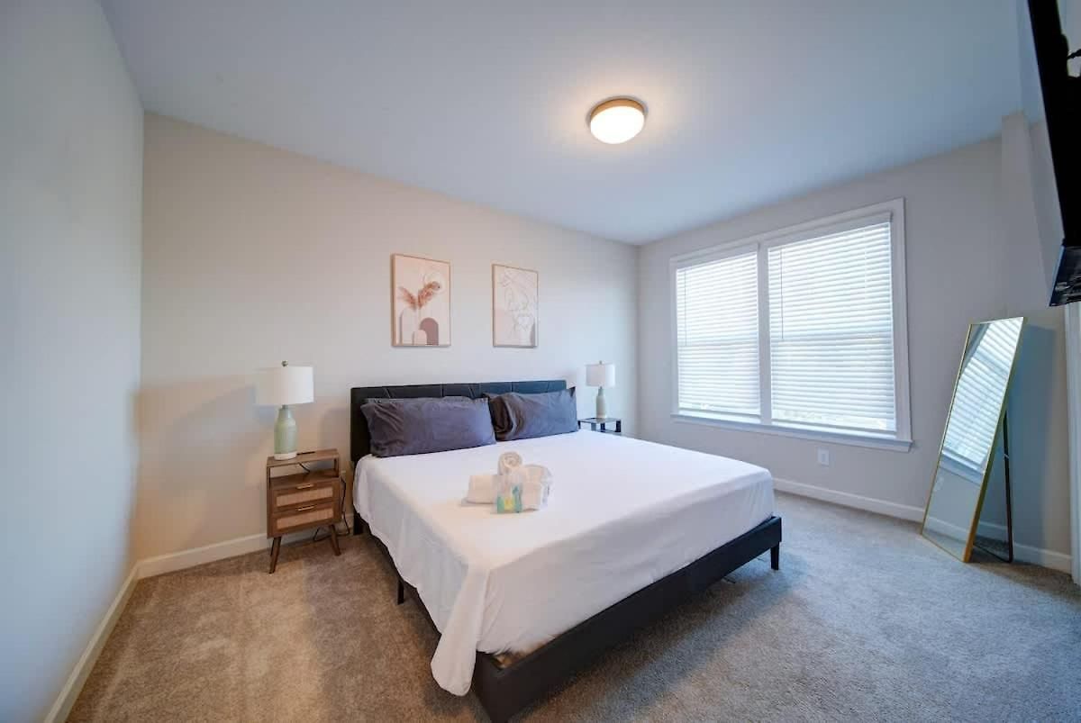 Holiday home Luxury 4br Escape - Premium Modern Comfort Charlotte