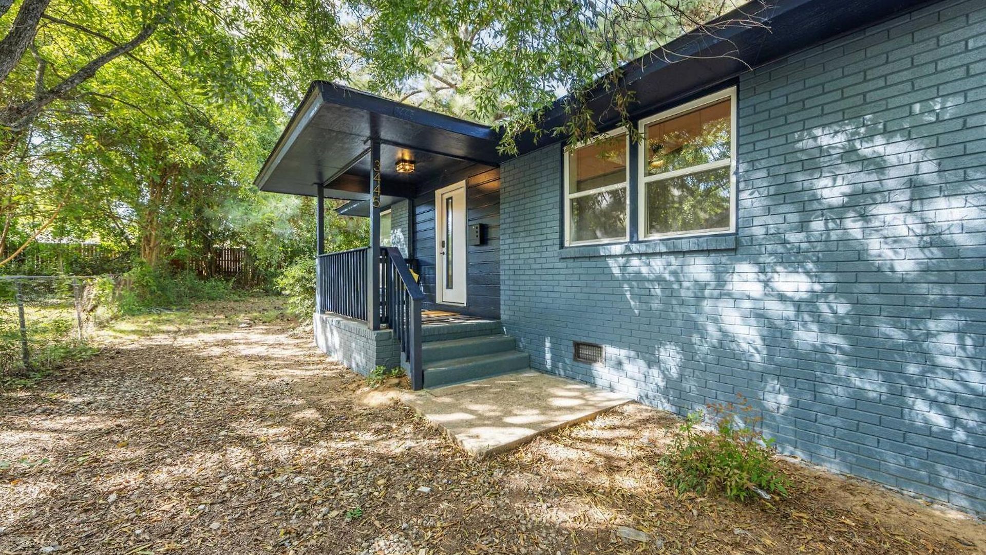 Holiday home New Shamrock Stunner | King Bed, Pet Friendly