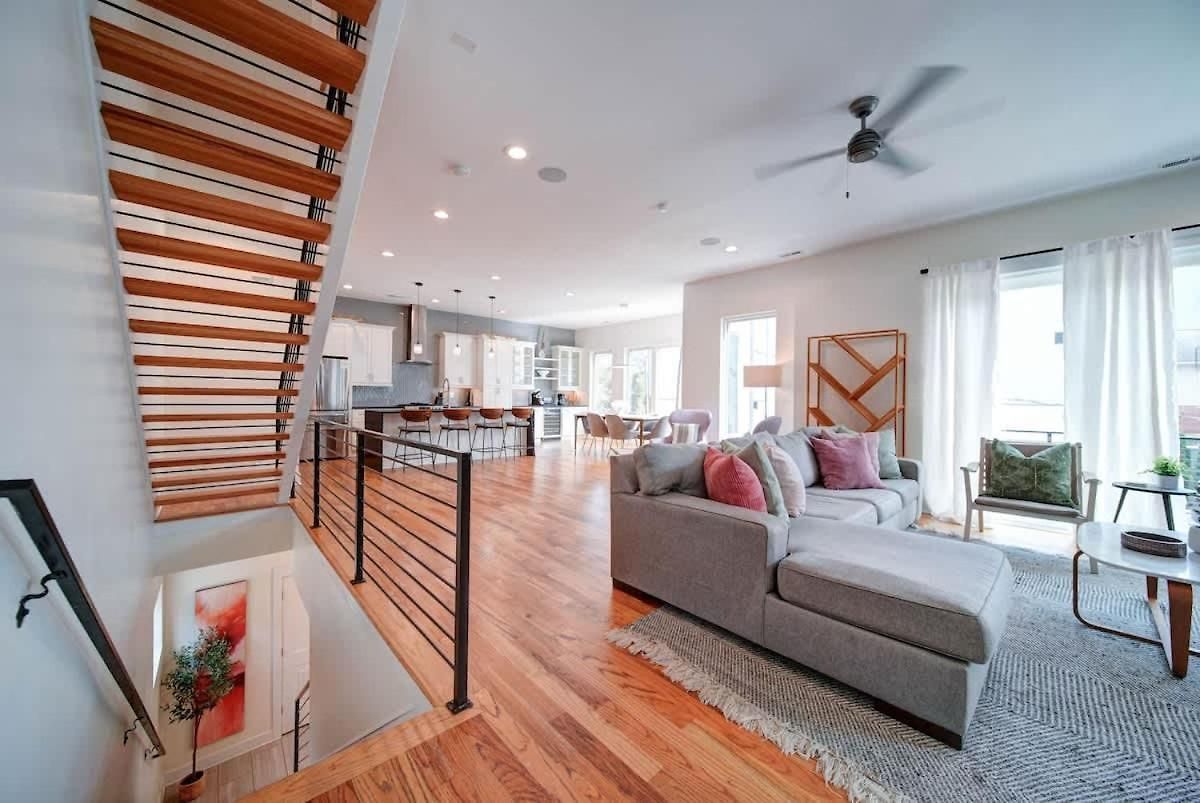 Luxe Townhome Rooftop Hot Tub Parking Holiday home *
