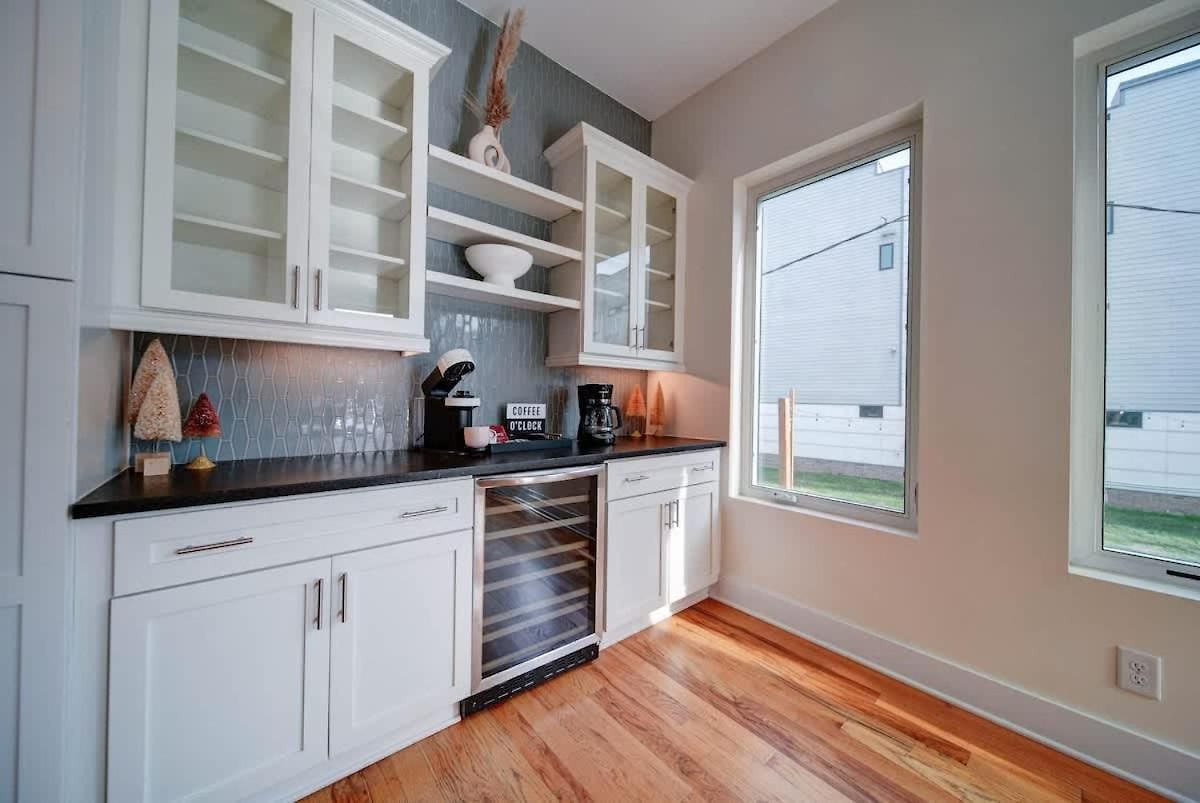 Luxe Townhome Rooftop Hot Tub Parking Holiday home Charlotte