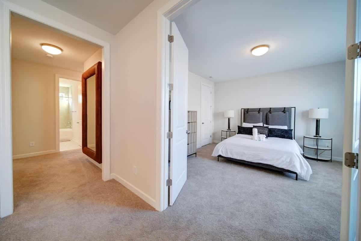 Luxury 4br Escape - Premium Modern Comfort *