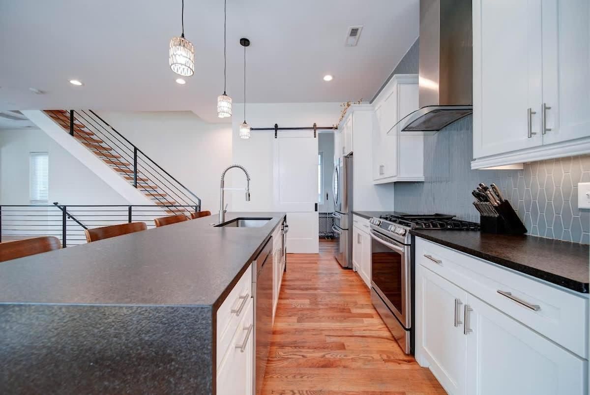 Luxe Townhome Rooftop Hot Tub Parking