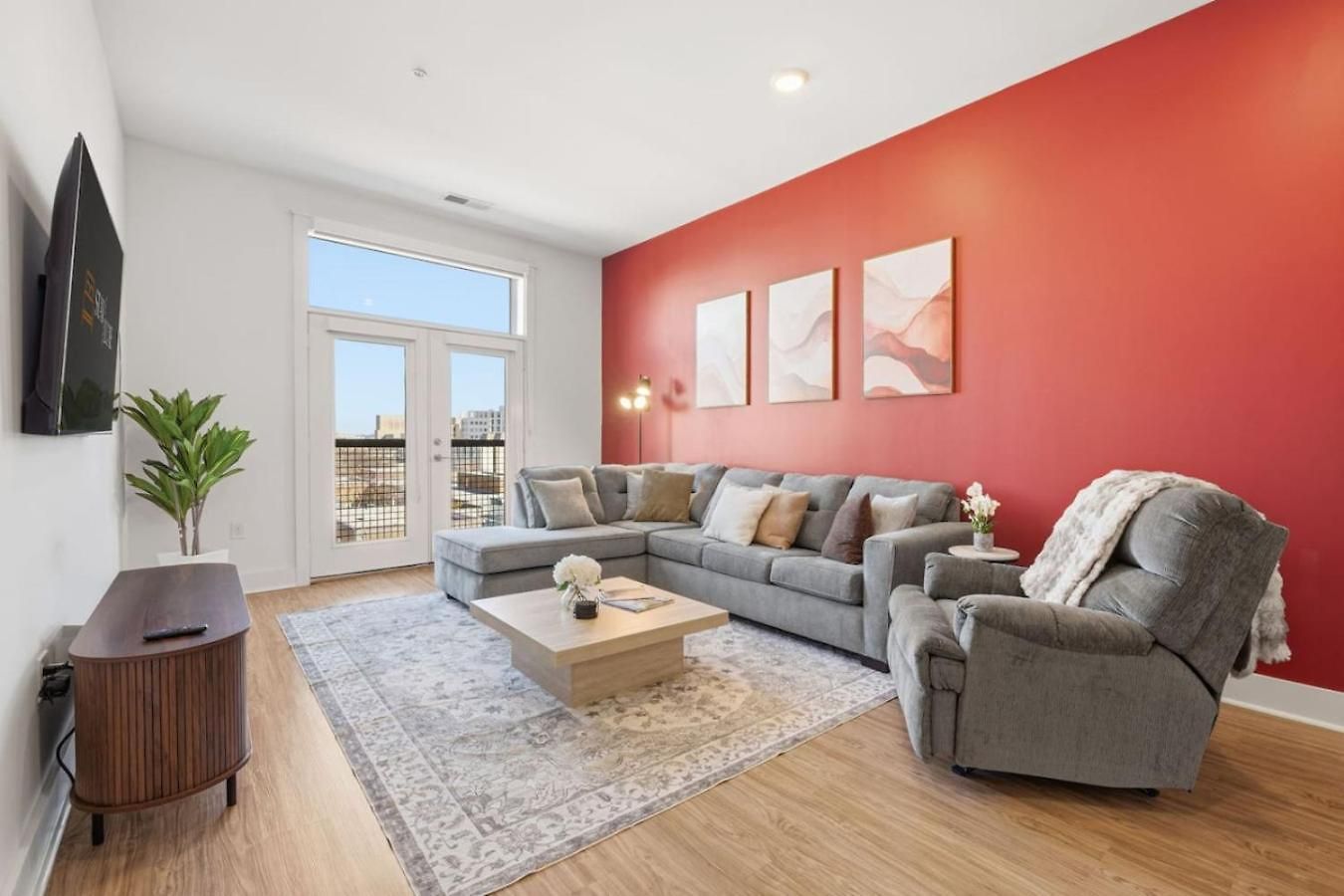 Carolina Horizon - Pool, Views, Free Parking Apartment