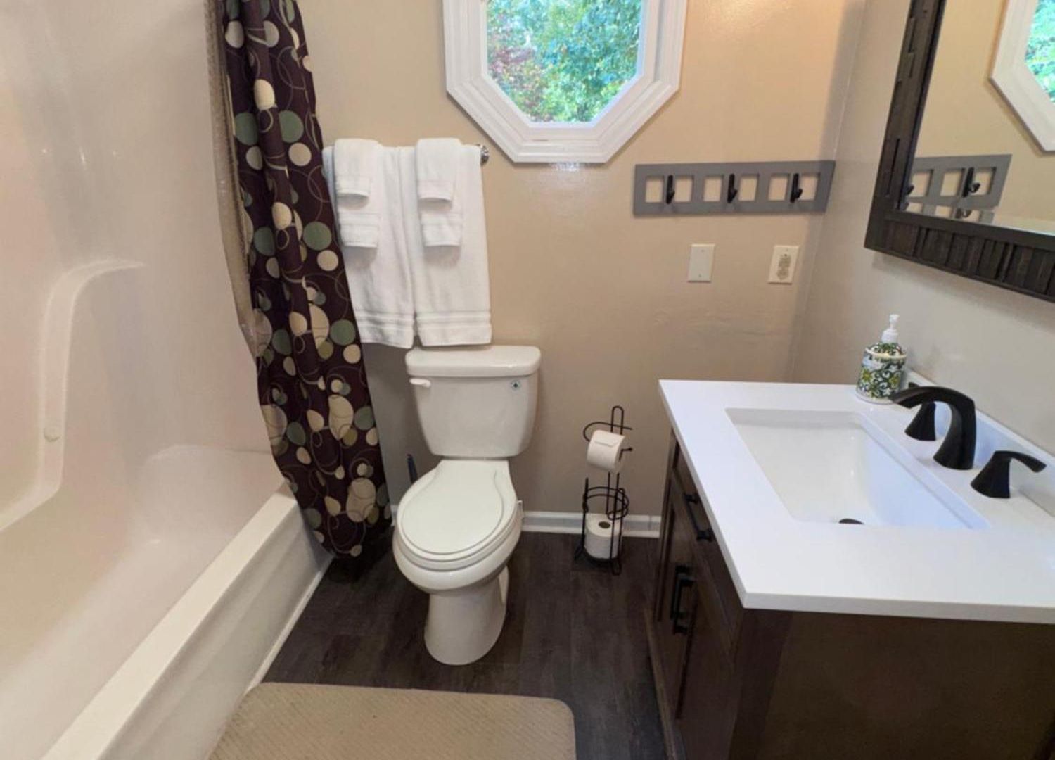 Private Quiet Near Unc