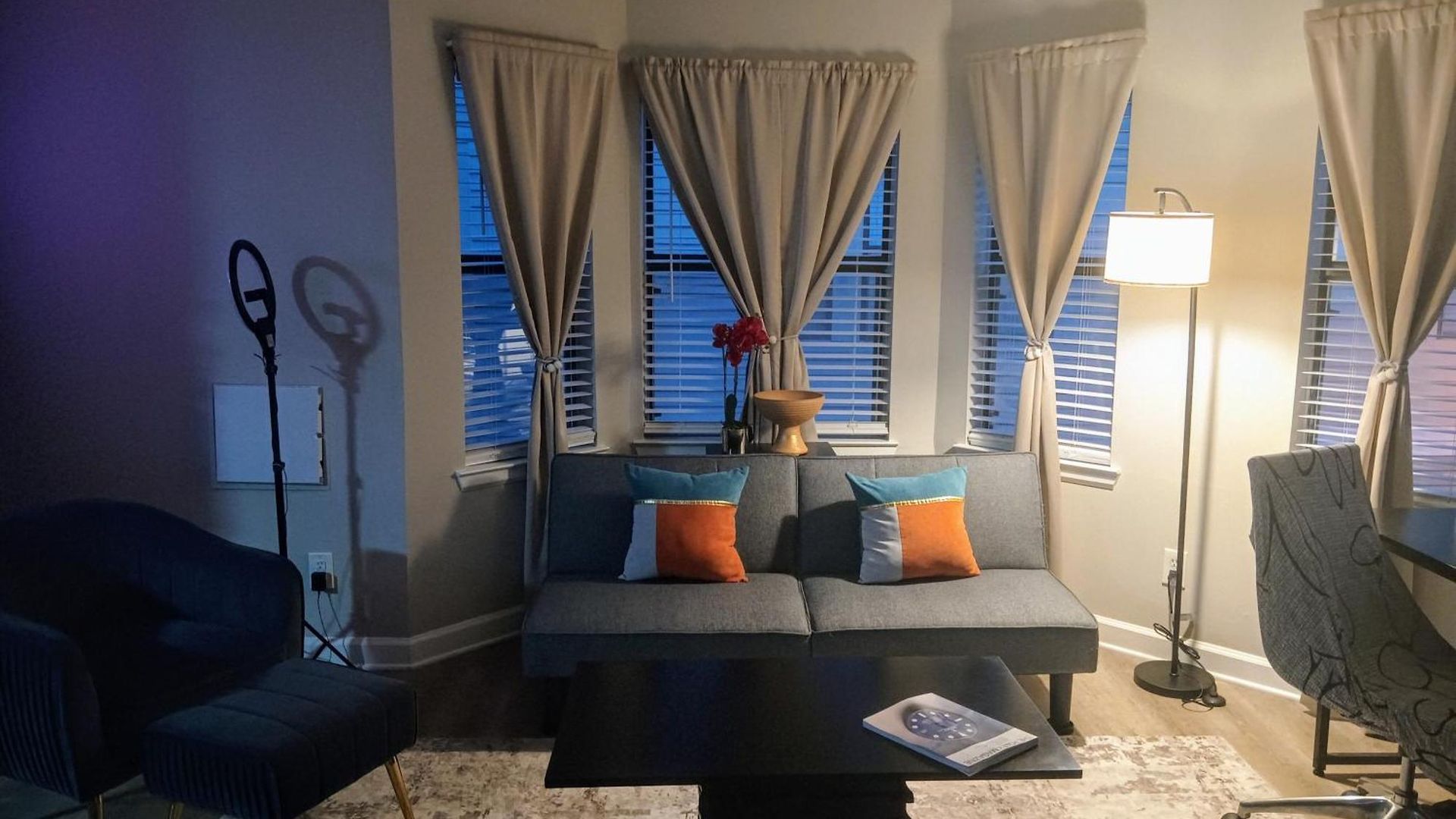 The Serene Uptown Flat Apartment