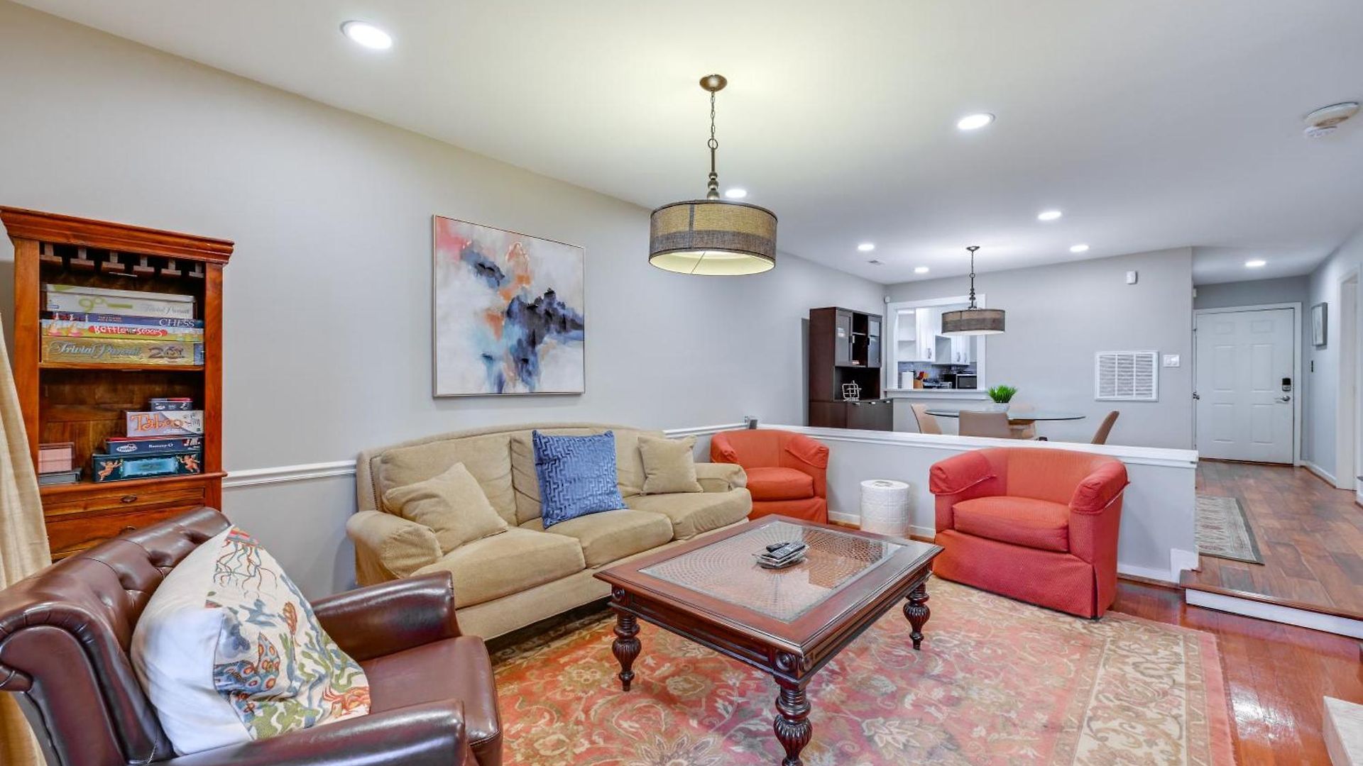 1 Mi To Boa Stadium! Walkable W/ Porch Holiday home Charlotte