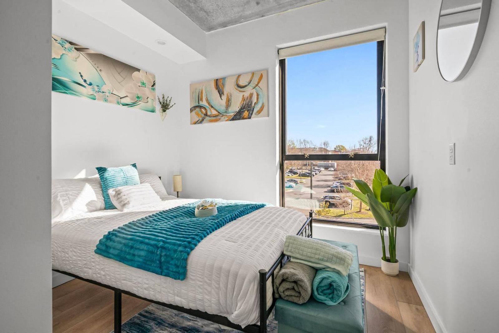 Luxury 2br South End Uptown Charlotte, Walkable, Gym, Washer & Dryer Apartment Charlotte