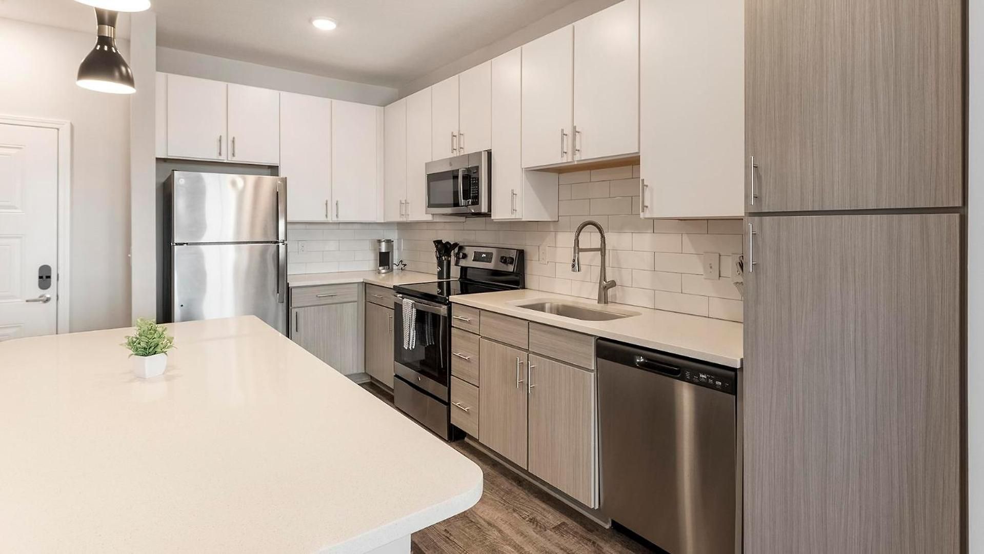 Apartment Landing Stunning 1bd Gym Pool