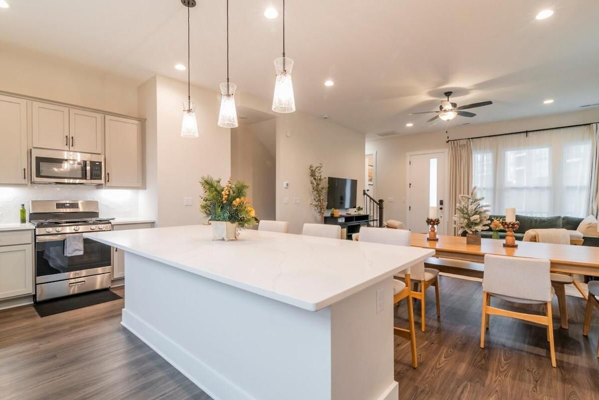 Spacious 4br Near Unc & Major Venues