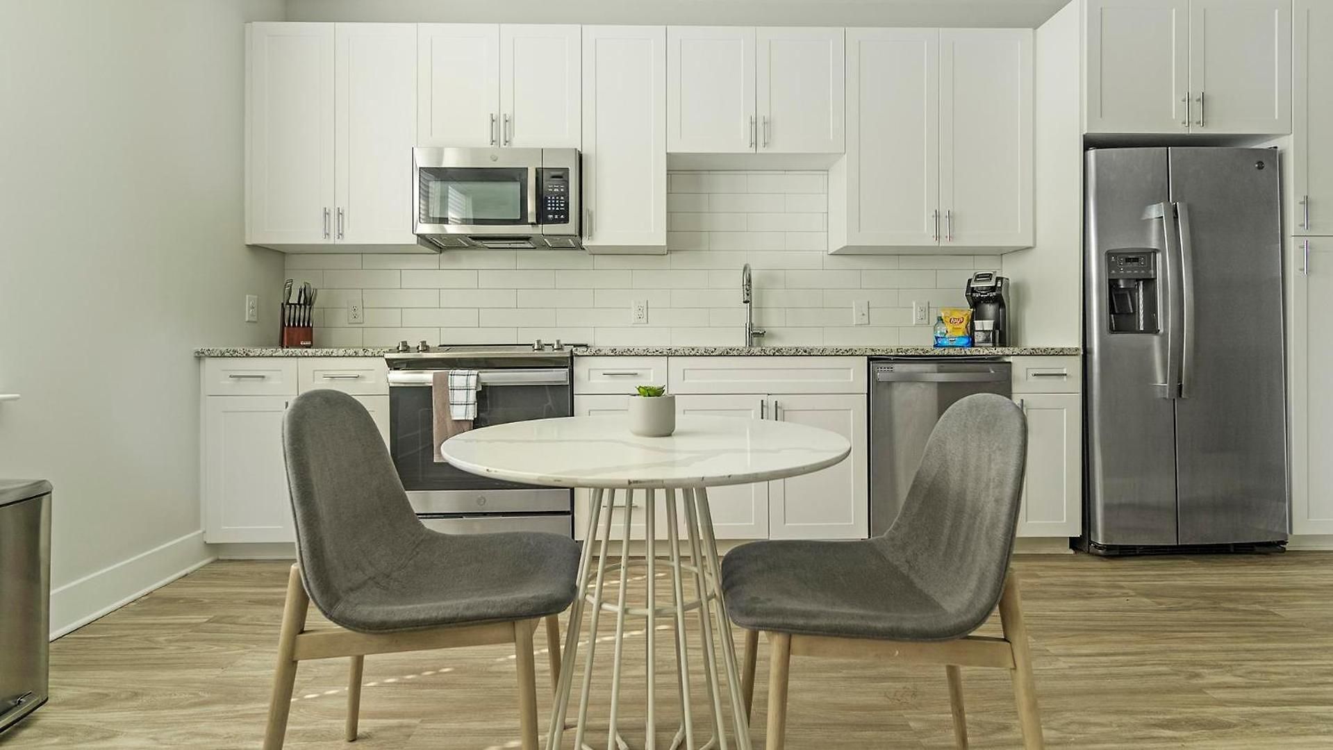 Apartment Landing - Chestnut Farm