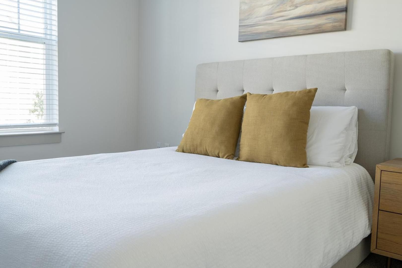 Landing Stunning 1Bd Pool Gym Apartment