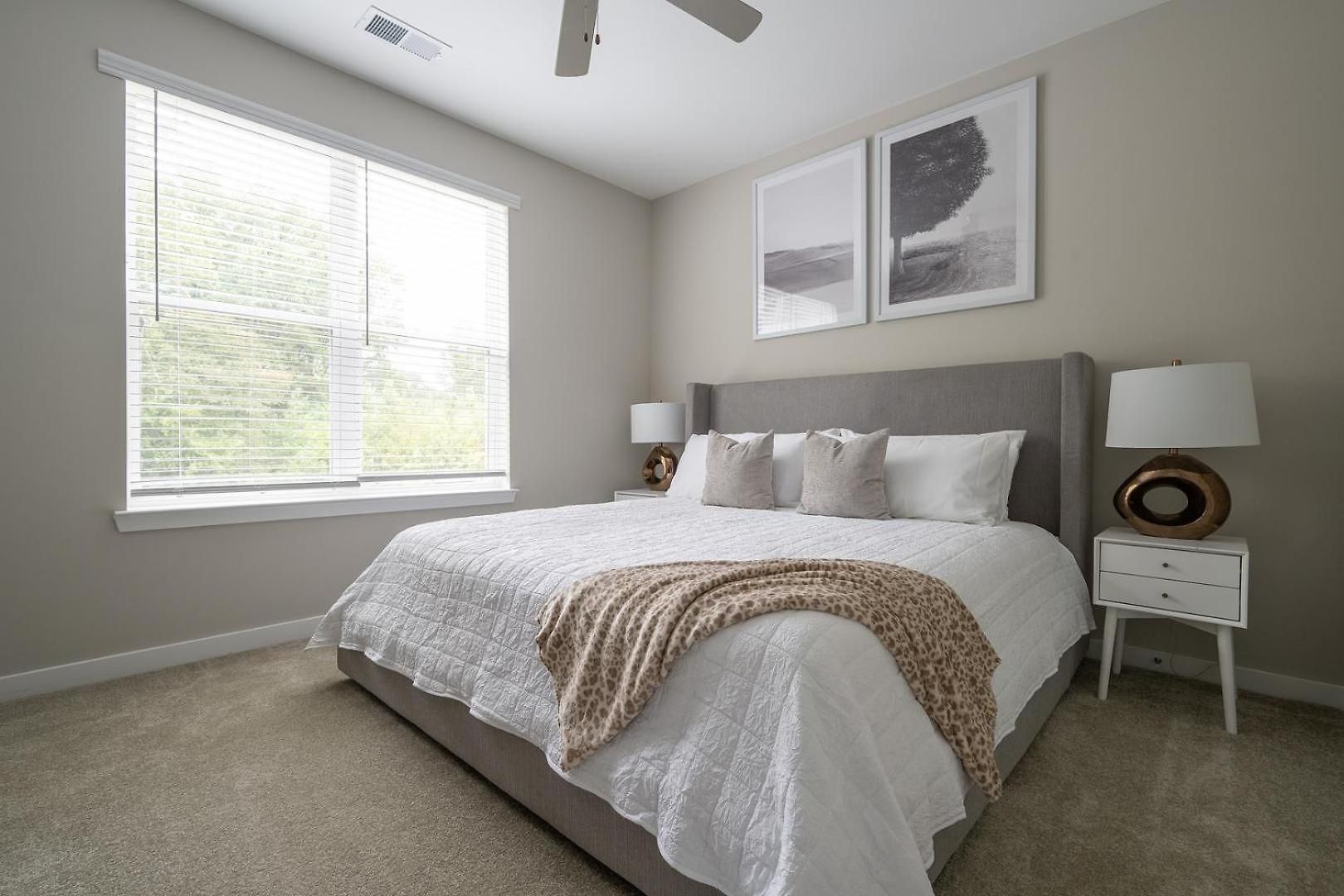 Landing Stunning 1bd Pool Yoga * Charlotte