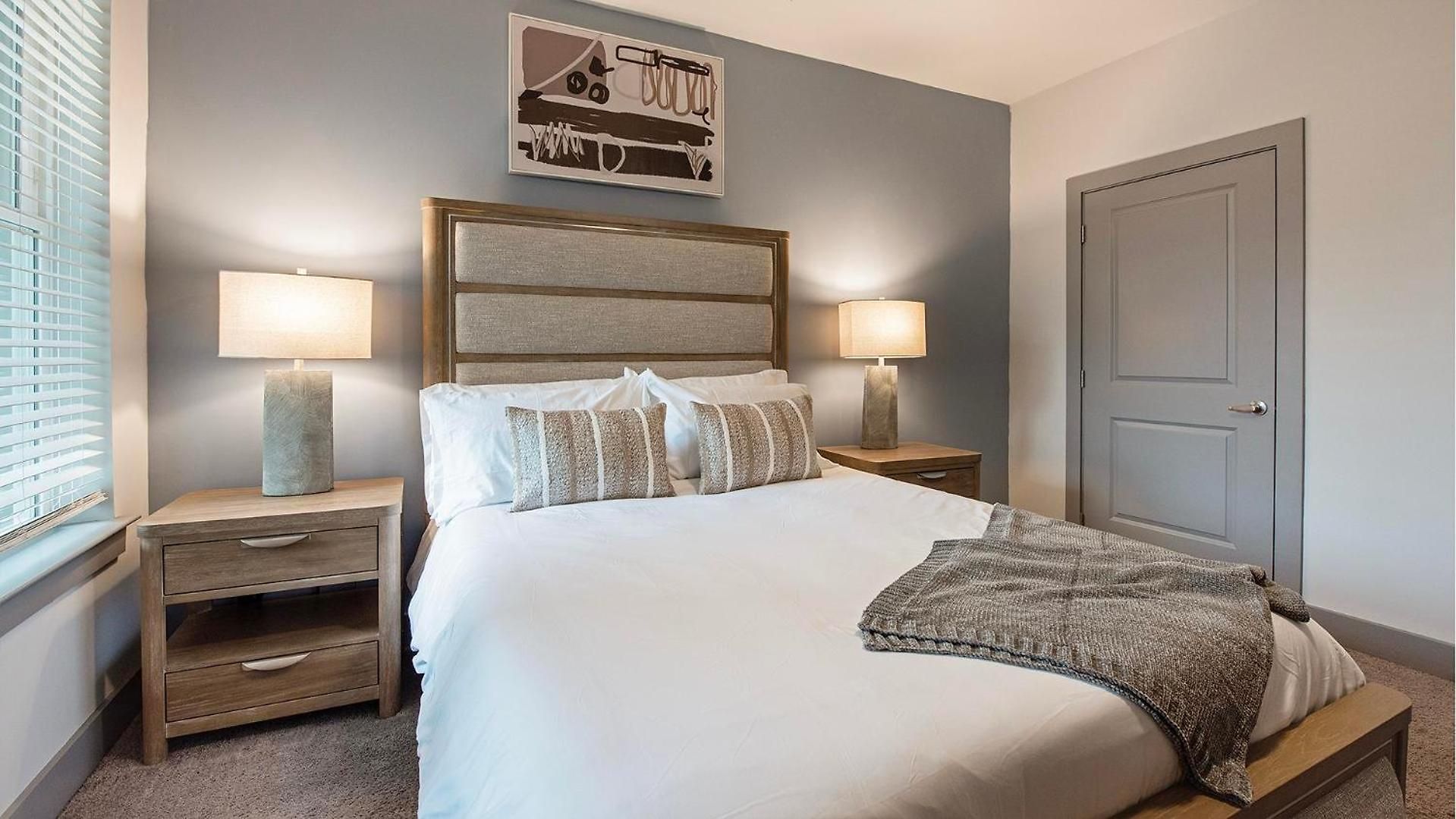 Apartment Landing - Thrive At Charlotte