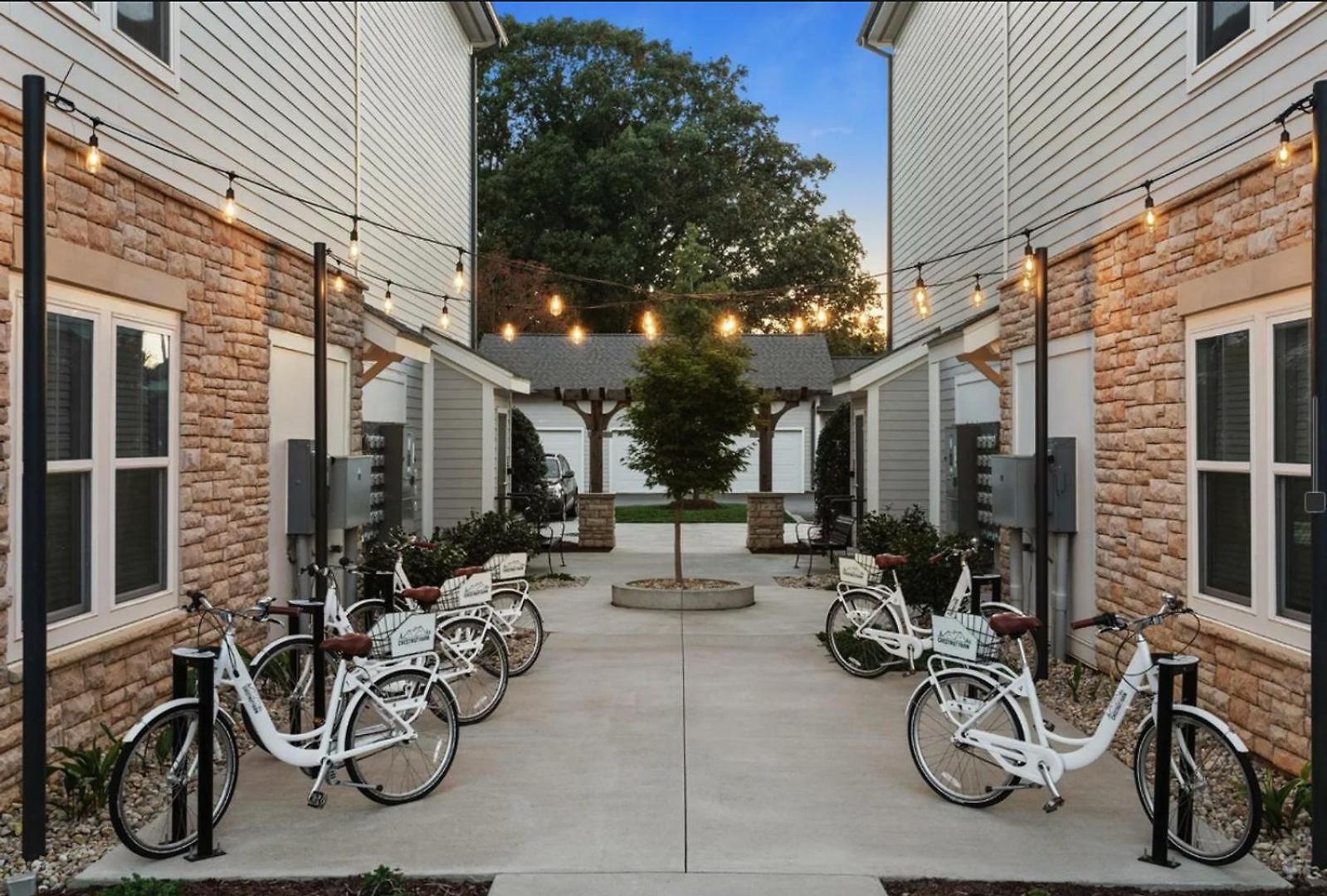 Landing - Chestnut Farm Apartment *
