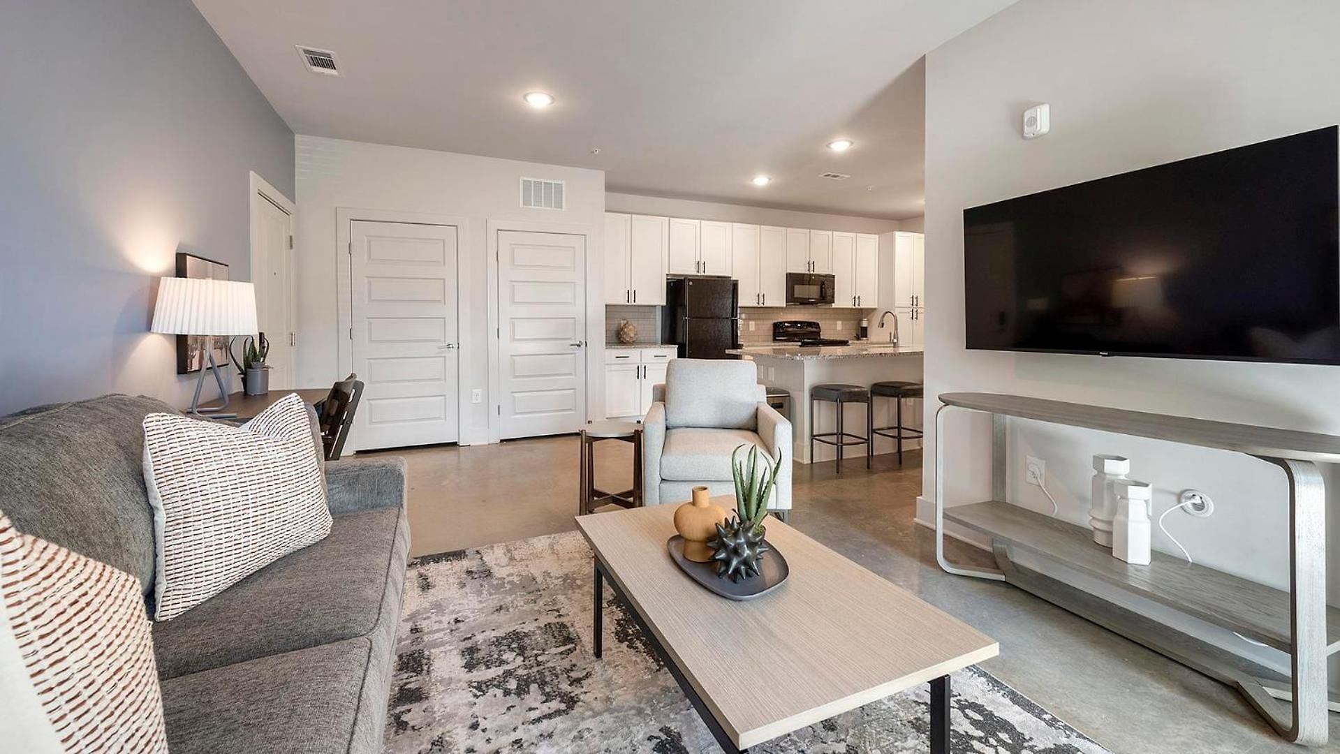 Landing - The Henry Apartment