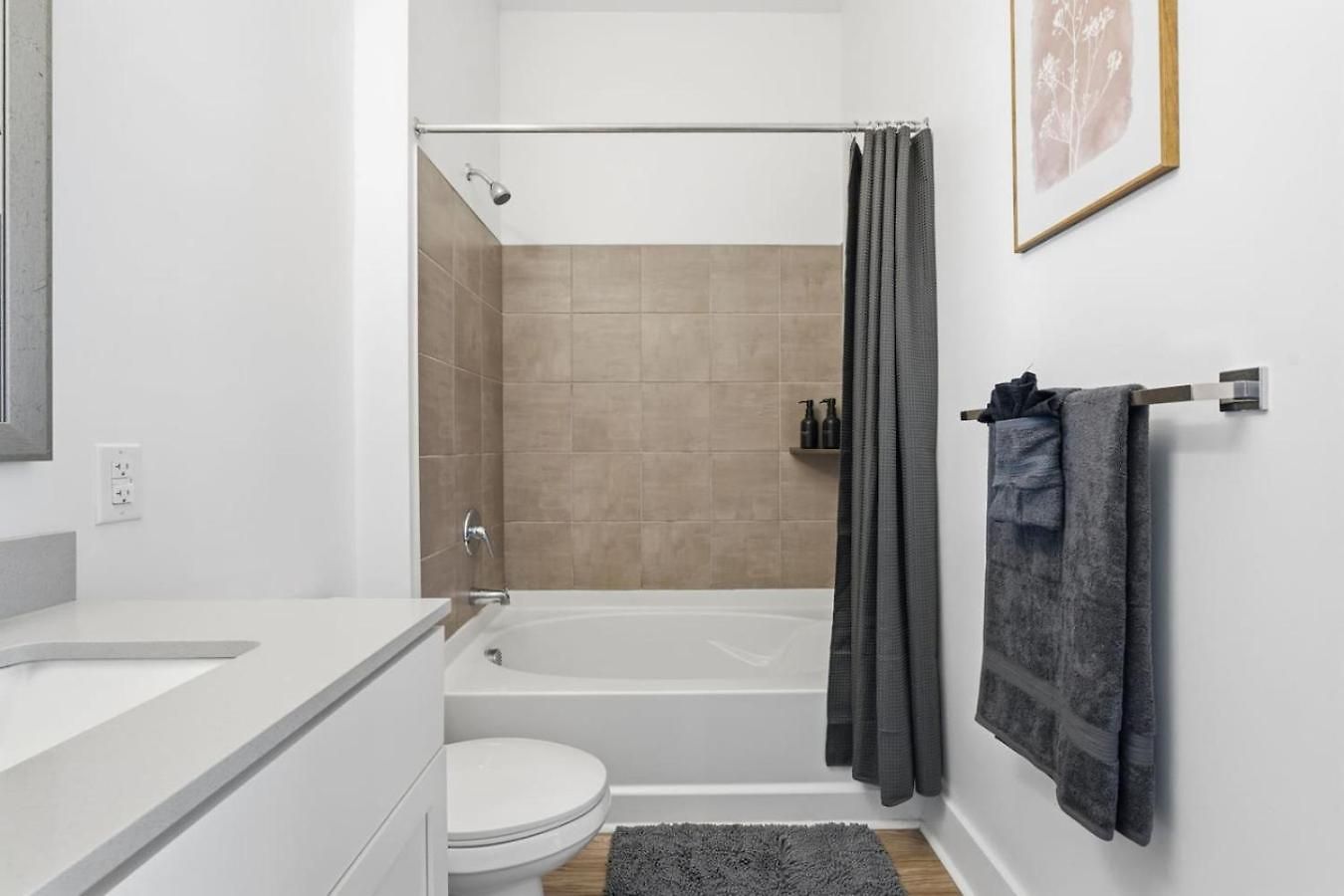 Carolina Horizon - Pool, Views, Free Parking Apartment *