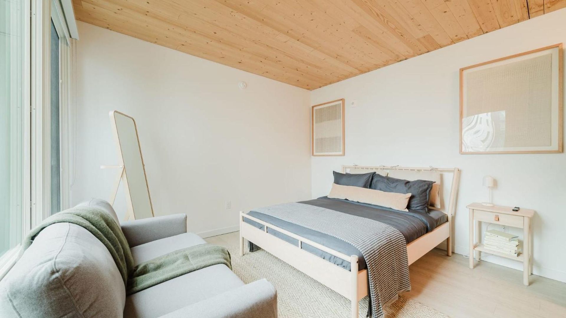 Hotel Joinery West 3*