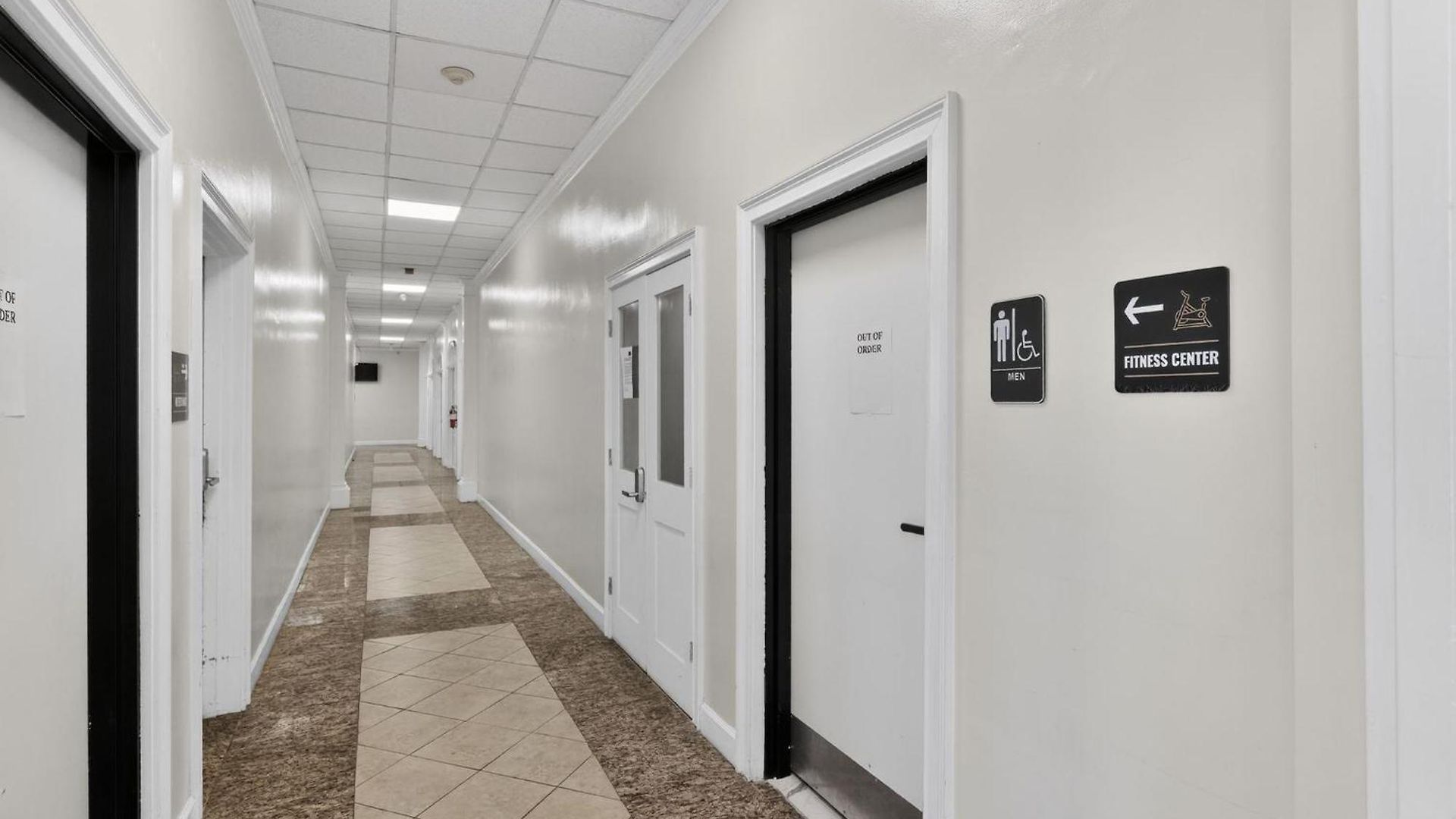 Apartment Lux Mins To Atrium Health & Airport
