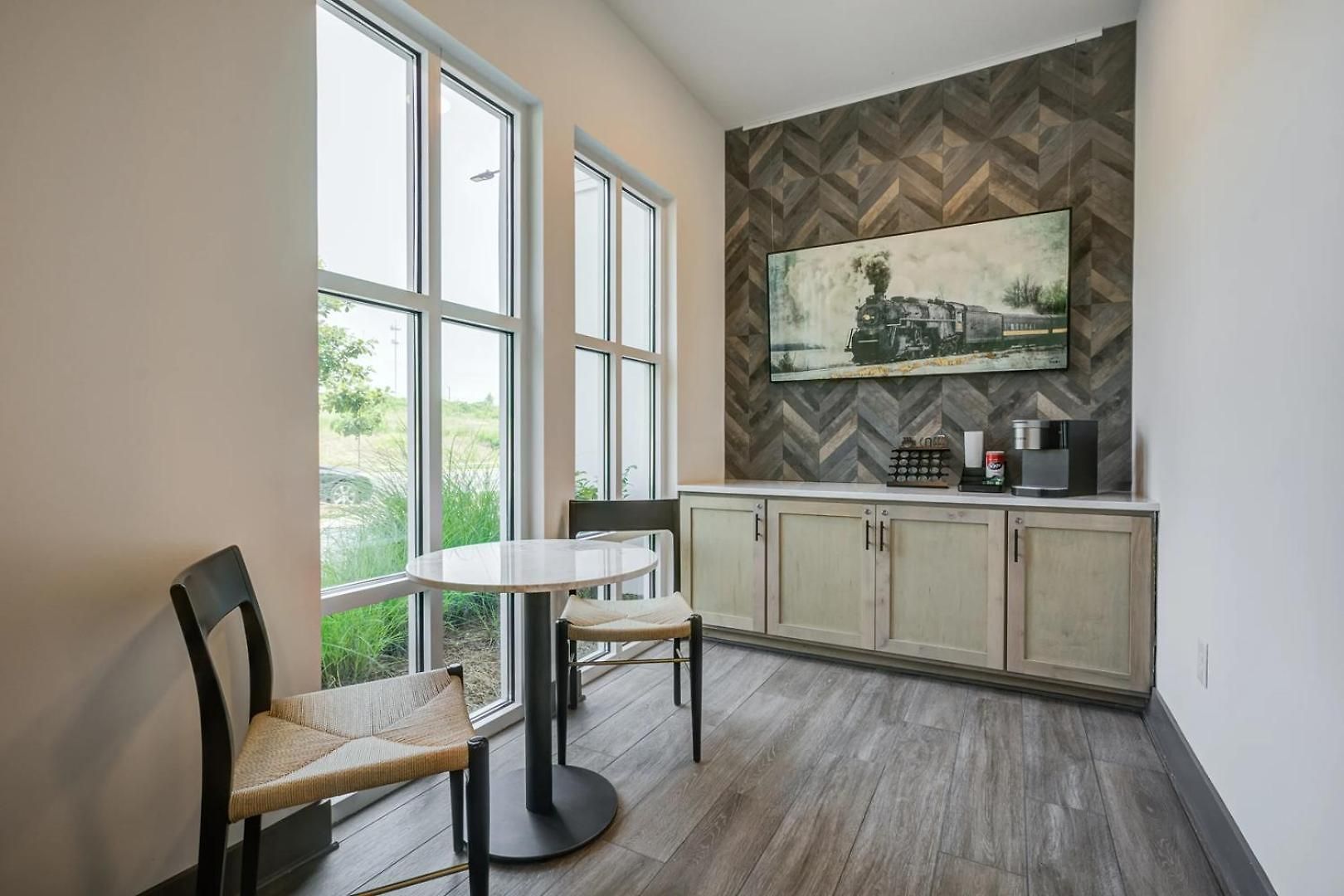 Landing Stunning 1bd Gym Pool *