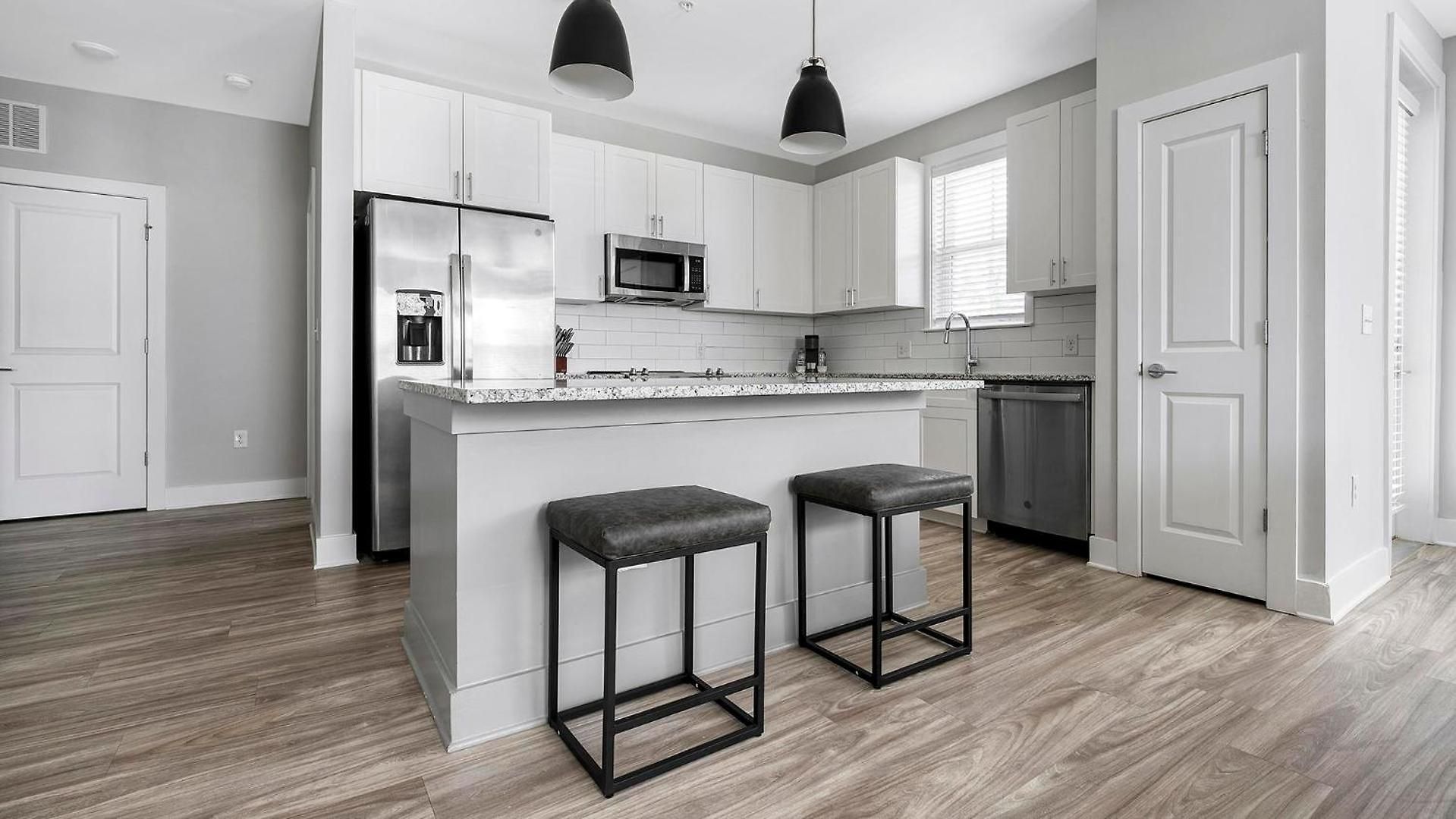 Apartment Landing - Chestnut Farm Charlotte