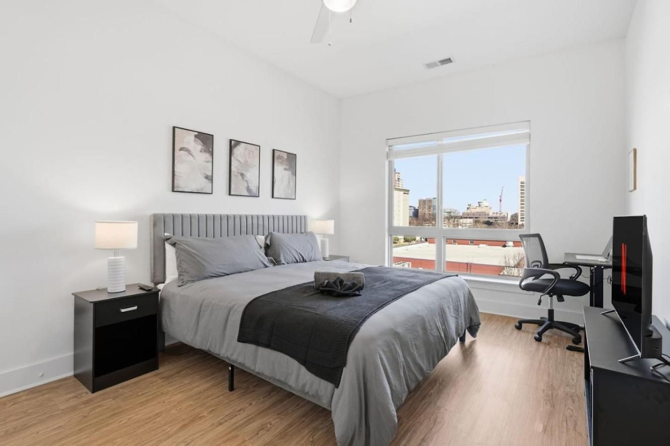 Carolina Horizon - Pool, Views, Free Parking * Charlotte