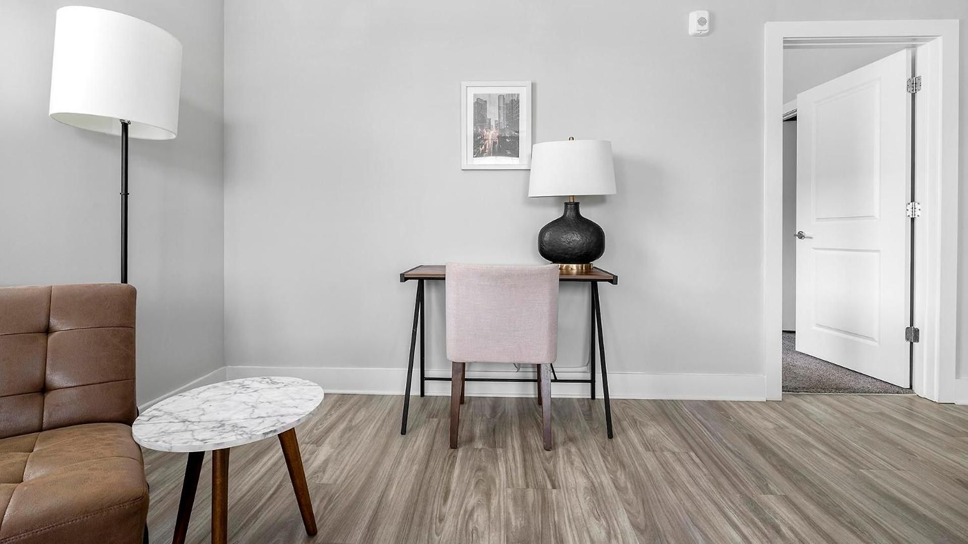 Apartment Landing - Chestnut Farm