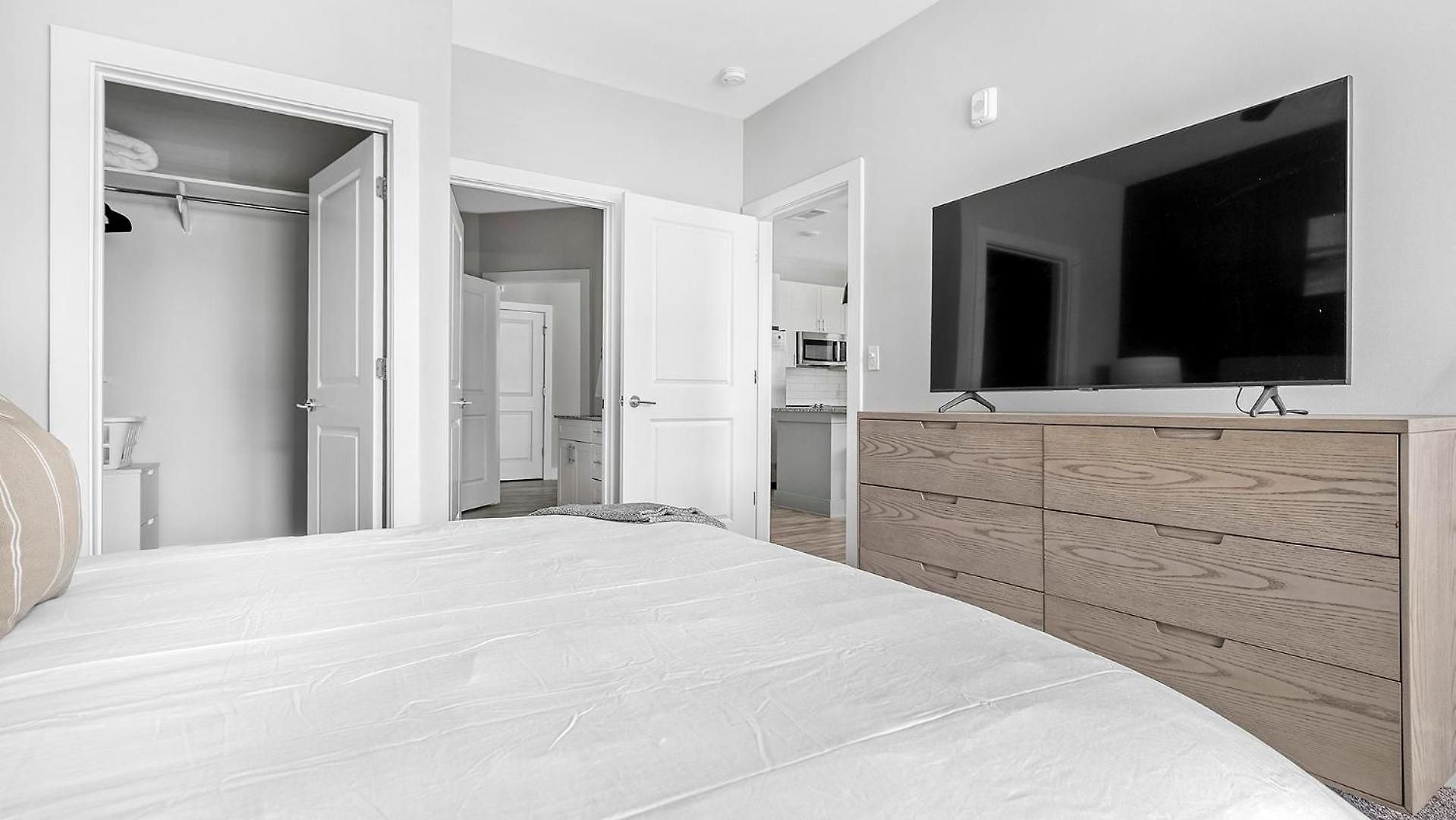 Landing - Chestnut Farm Apartment Charlotte