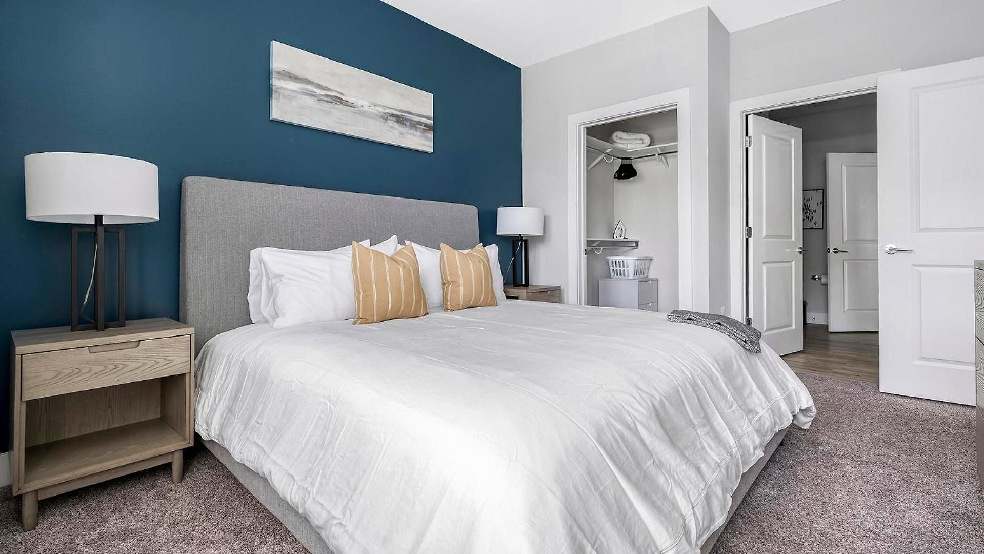Landing - Chestnut Farm Apartment Charlotte