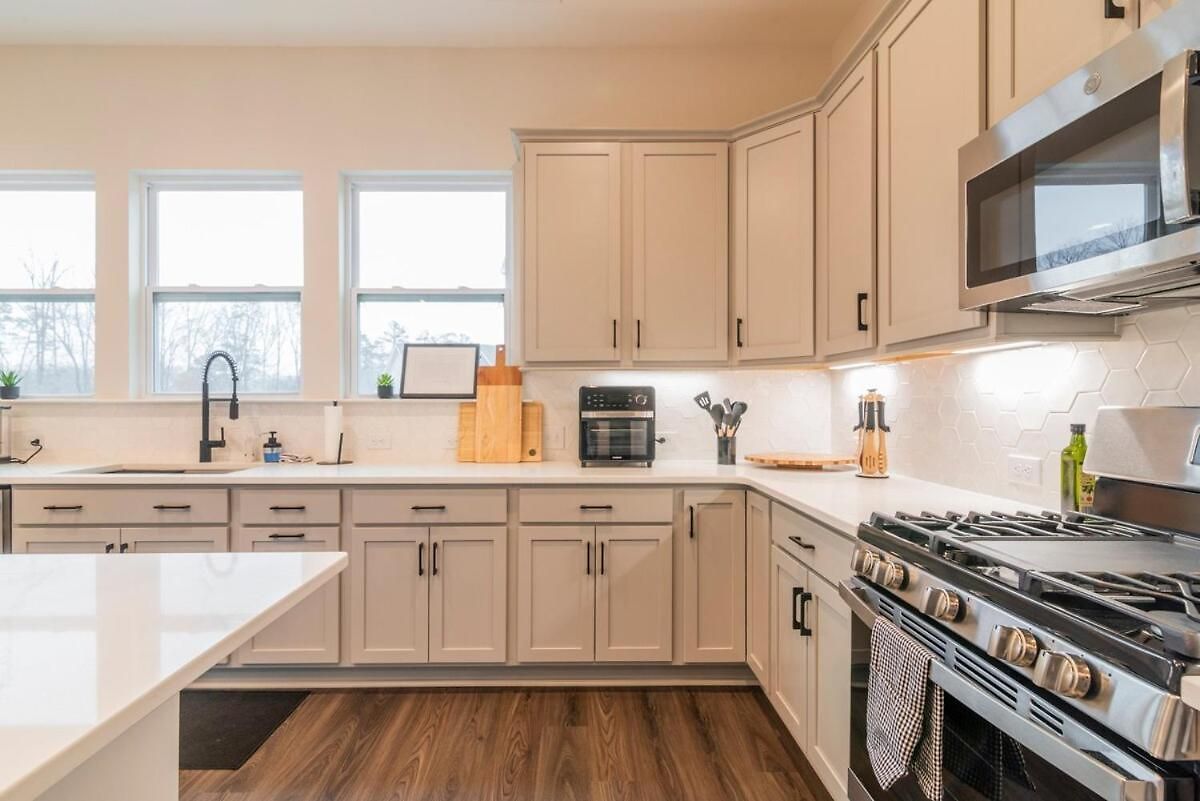 Spacious 4br Near Unc & Major Venues Apartment Charlotte