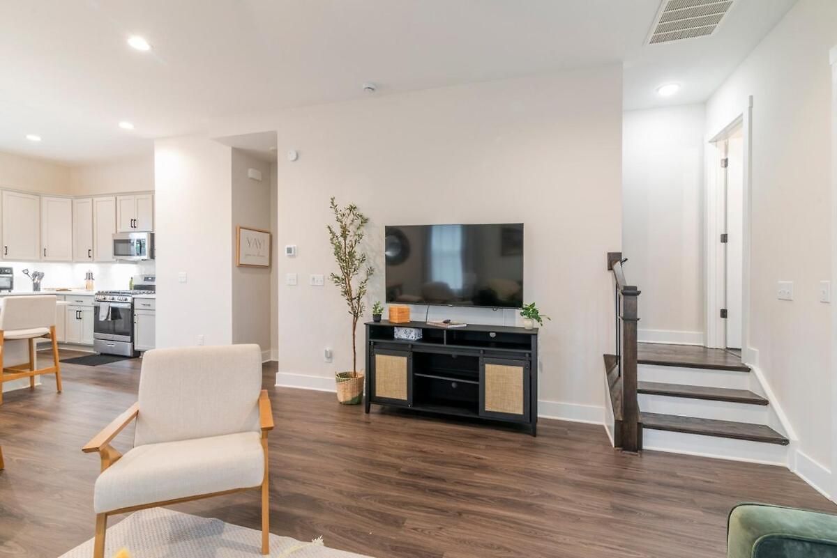Spacious 4br Near Unc & Major Venues