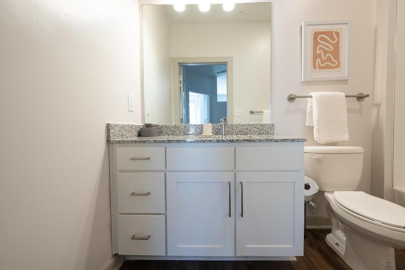 Landing Stunning 1Bd Pool Gym Apartment *